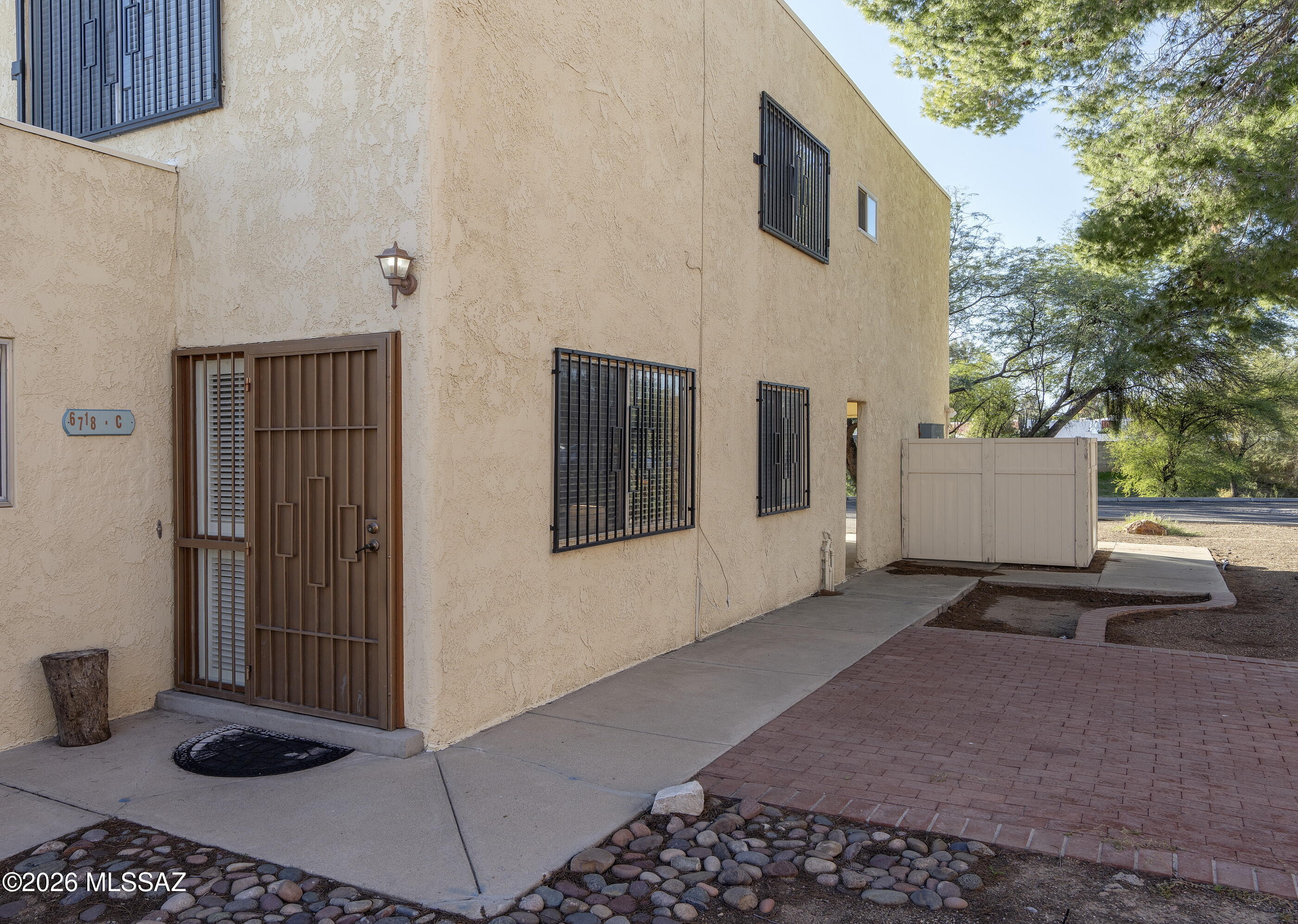 6718 E Calle La Paz C