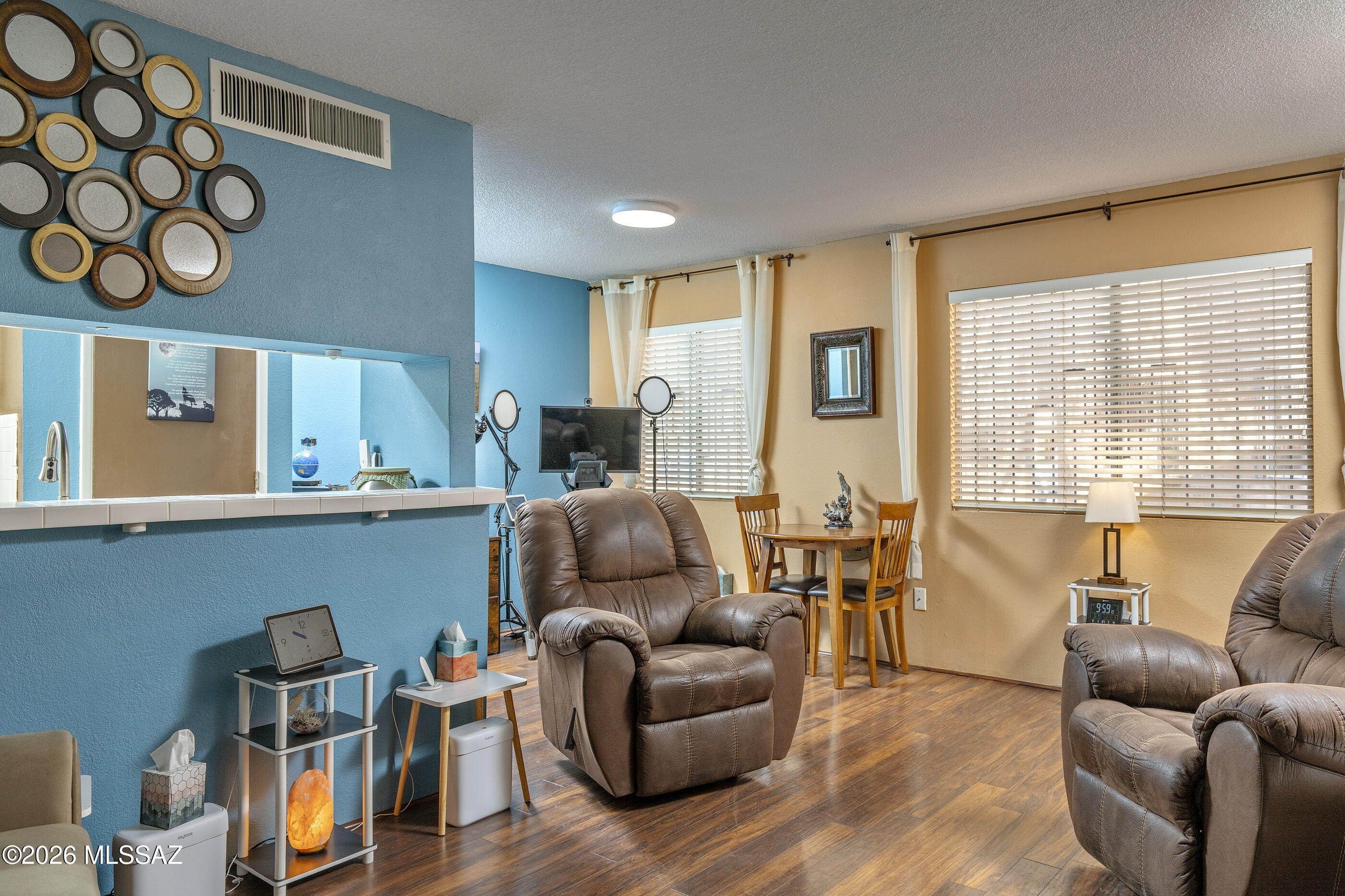 6718 E Calle La Paz C