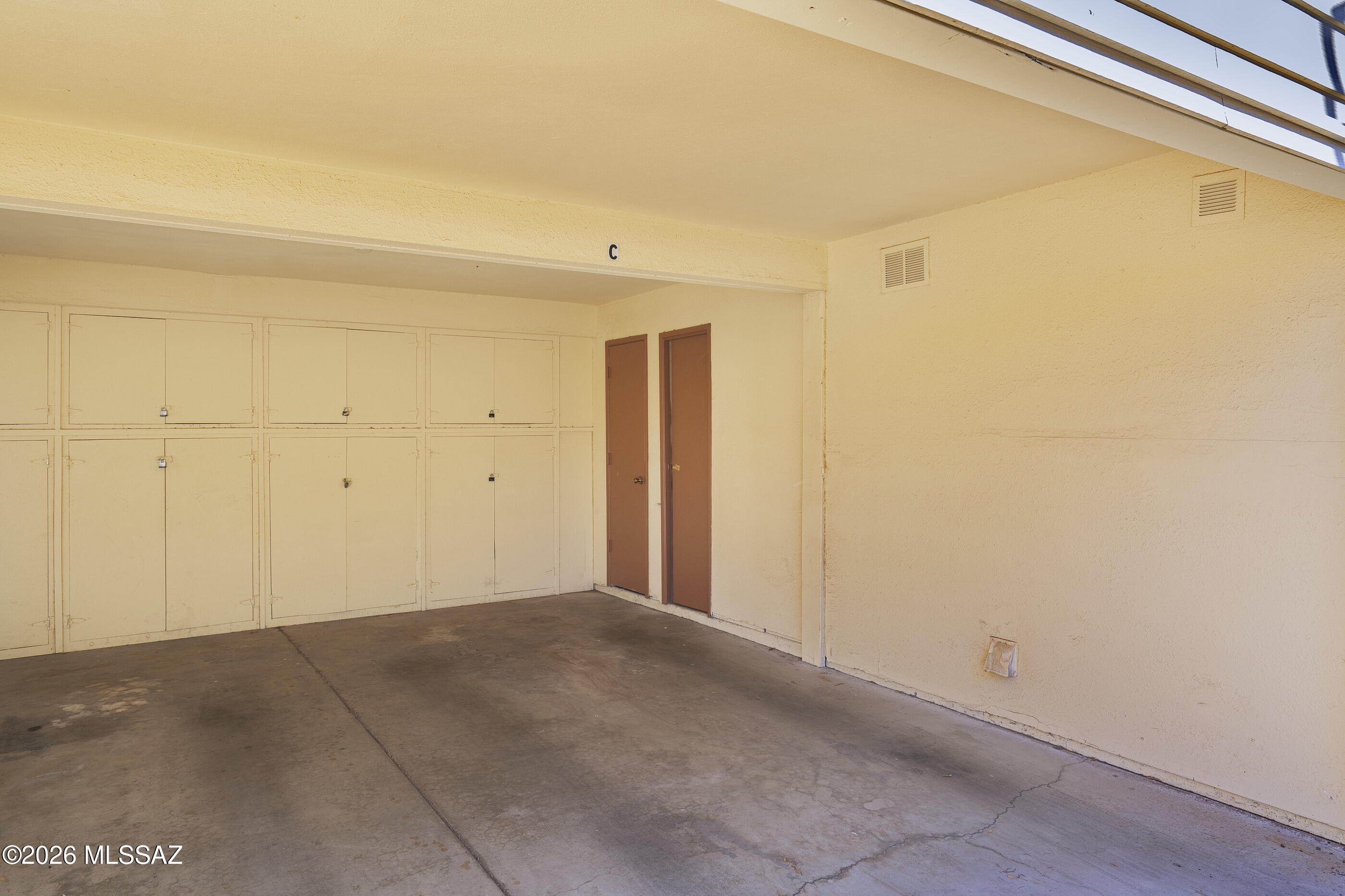 6718 E Calle La Paz C