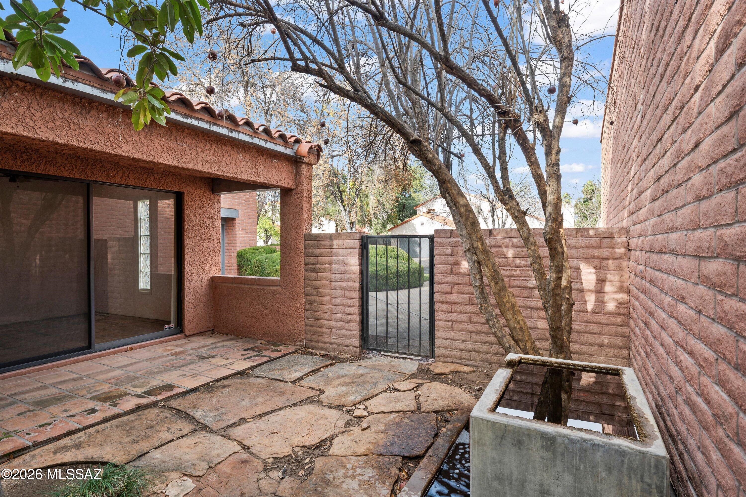 3167 N Willow Creek Drive