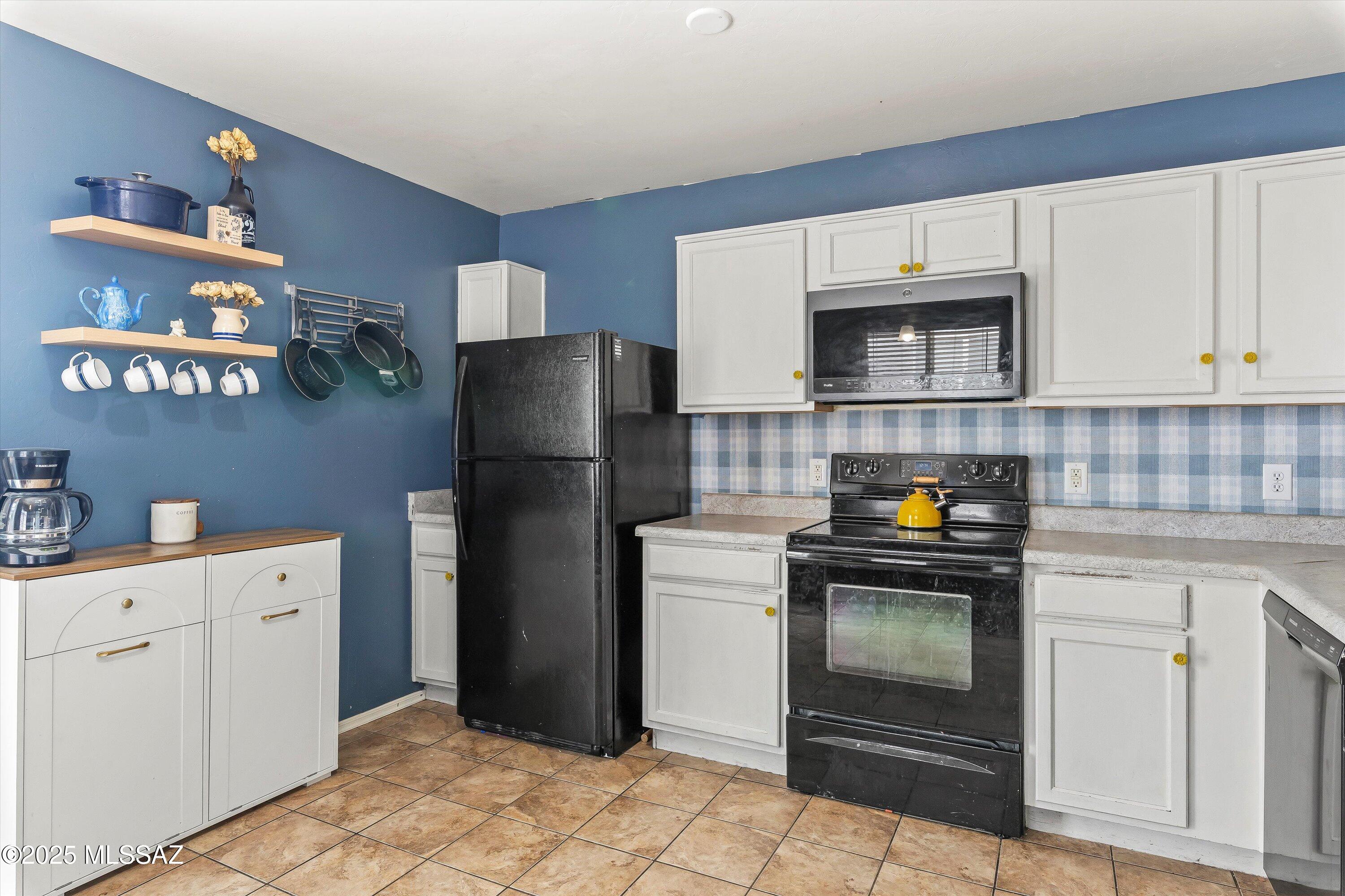 5164 E Desert Straw Lane