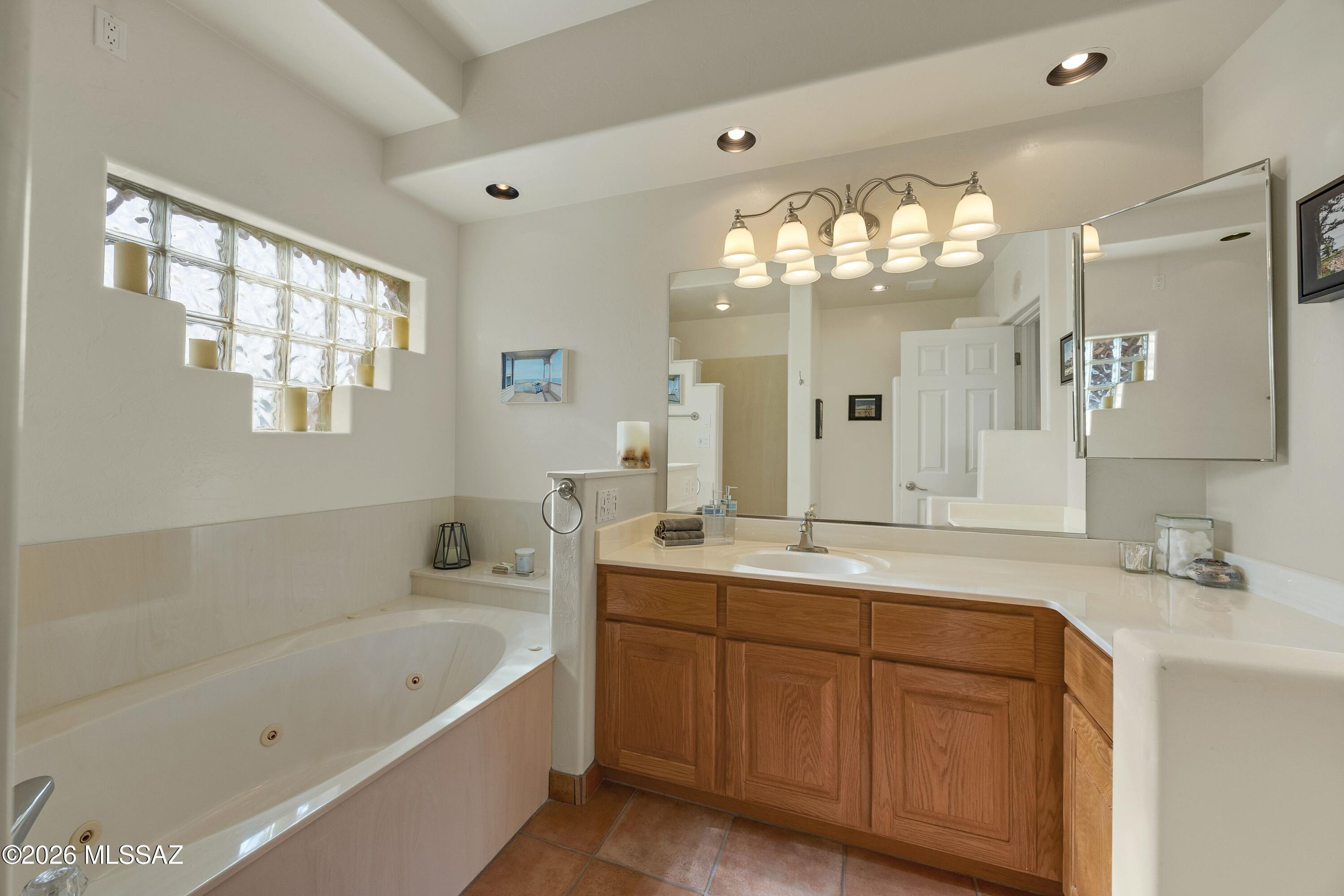 2305 N El Camino Rinconado