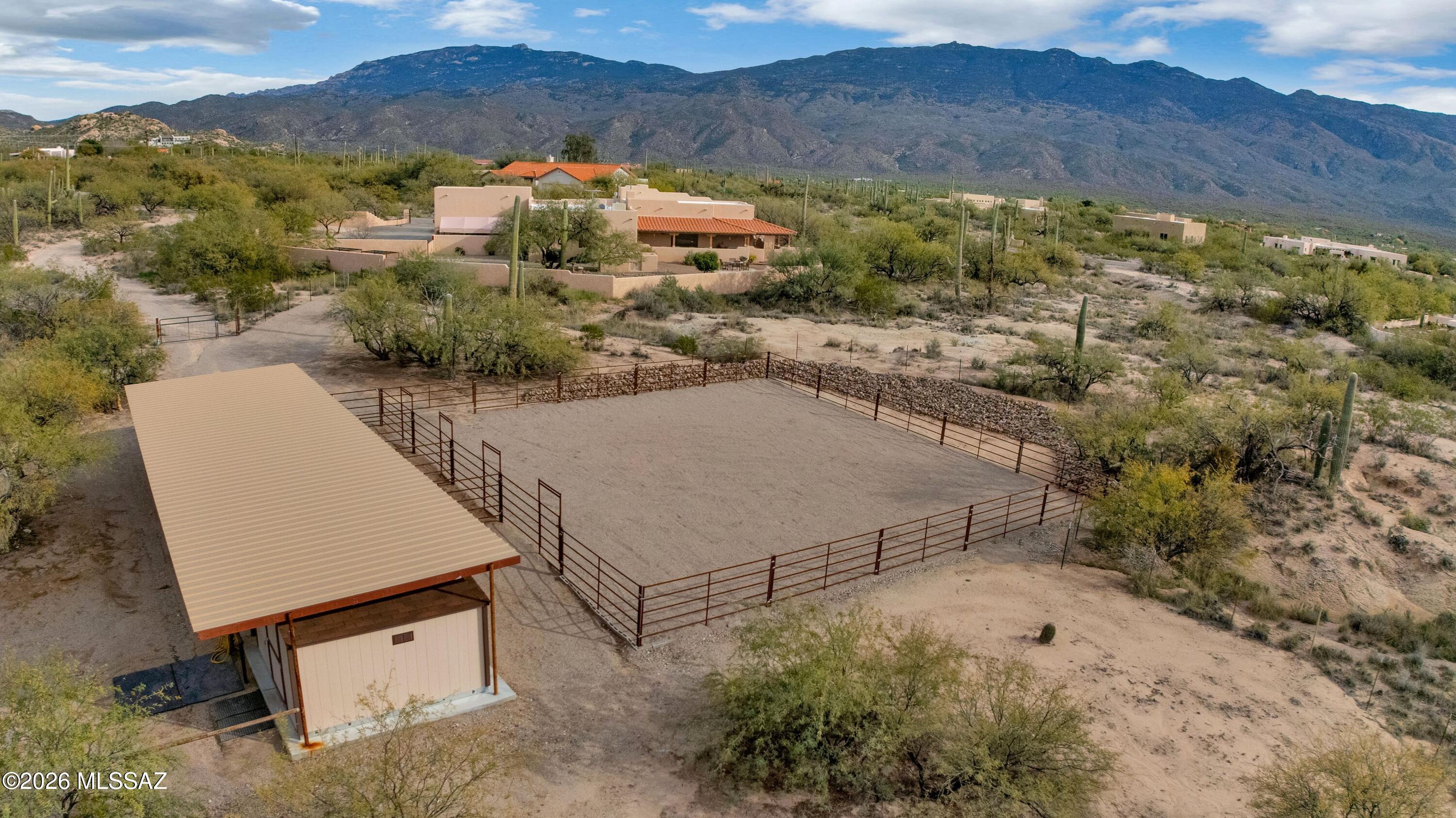 2305 N El Camino Rinconado