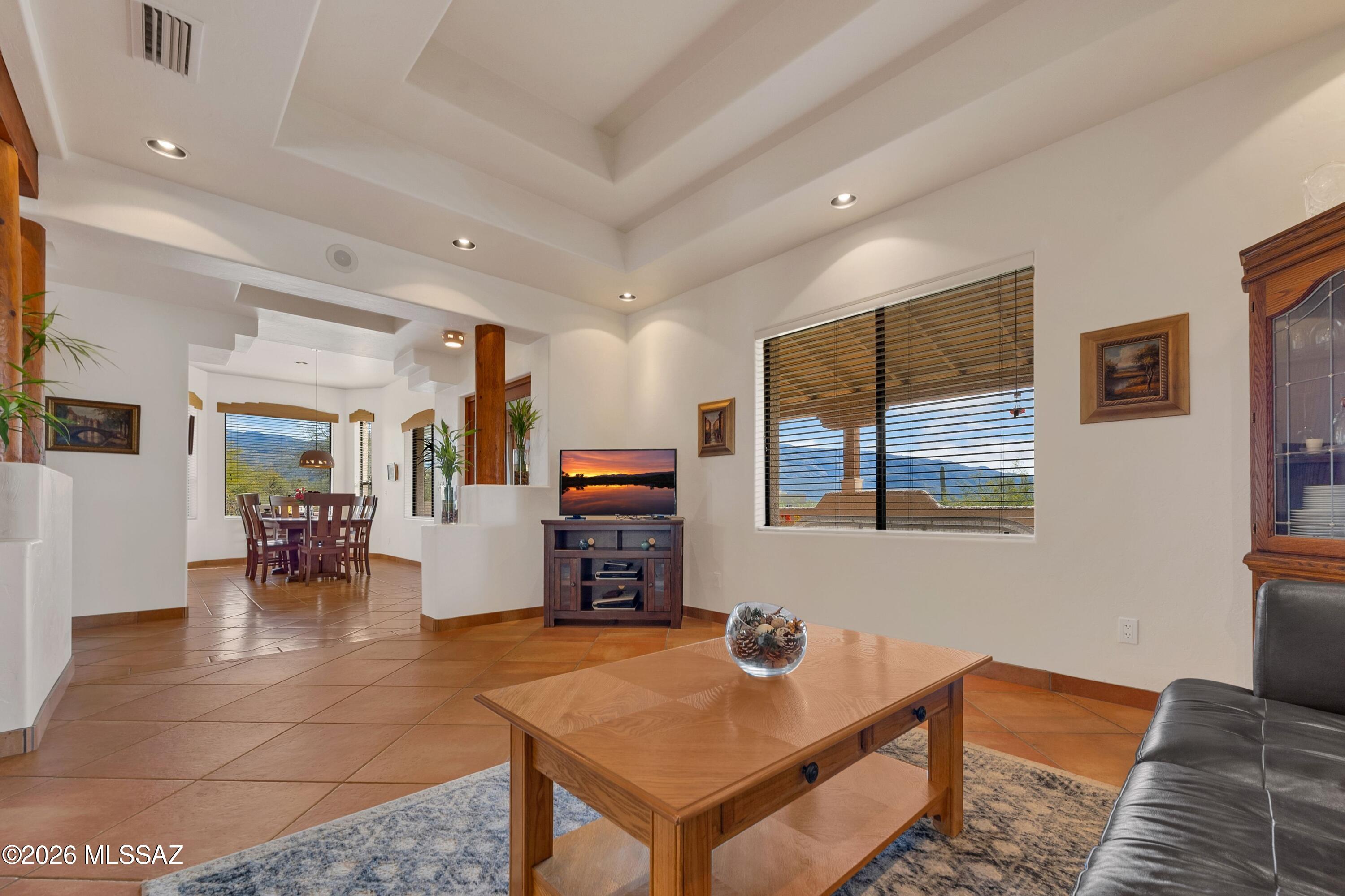 2305 N El Camino Rinconado