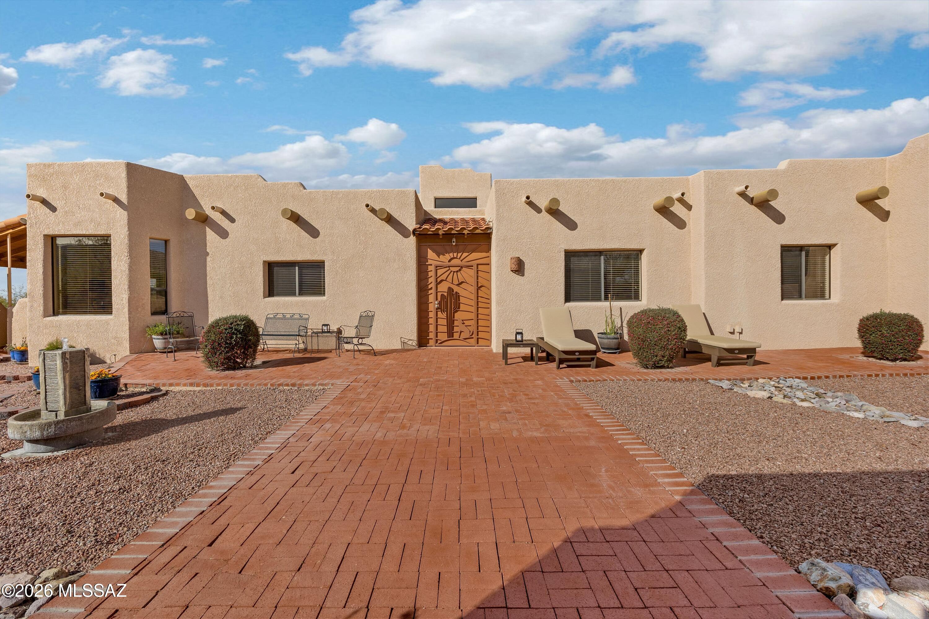 2305 N El Camino Rinconado