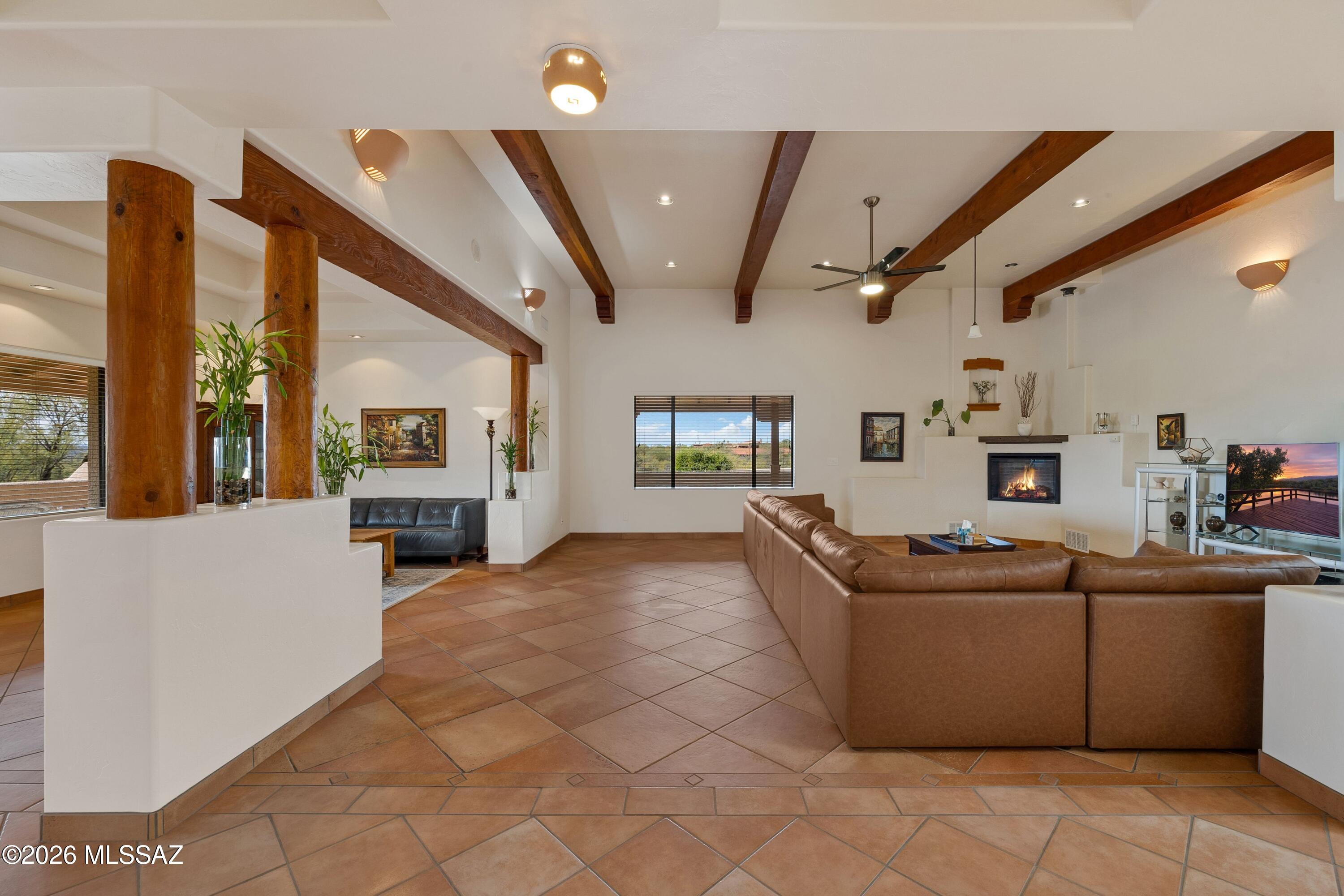 2305 N El Camino Rinconado