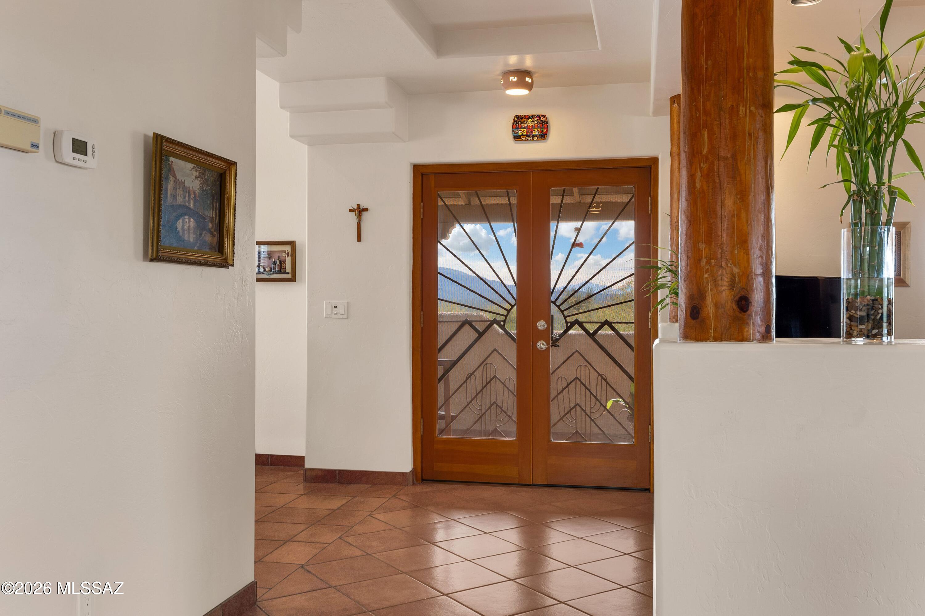 2305 N El Camino Rinconado