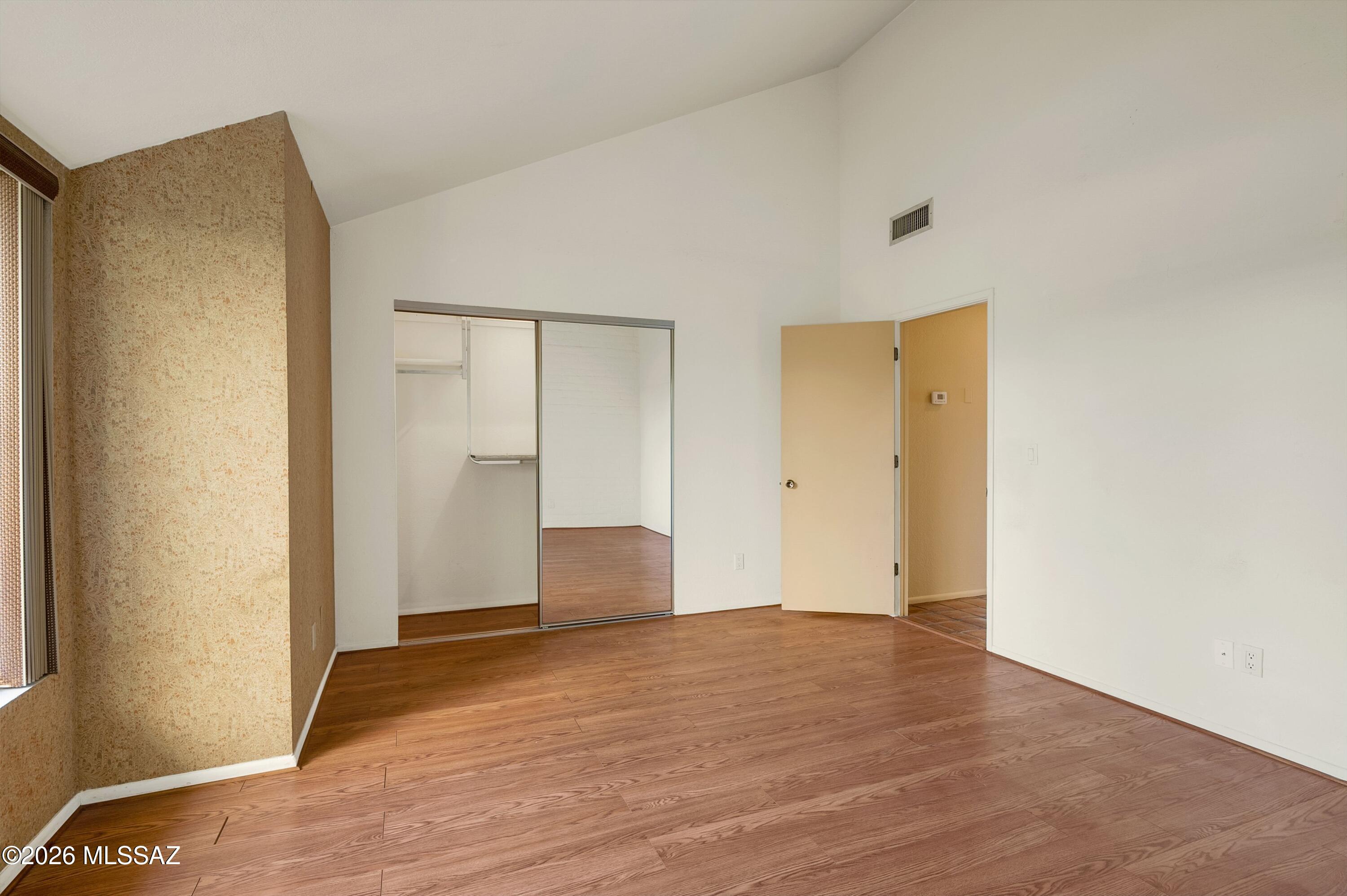 5937 N Placita Del Baron