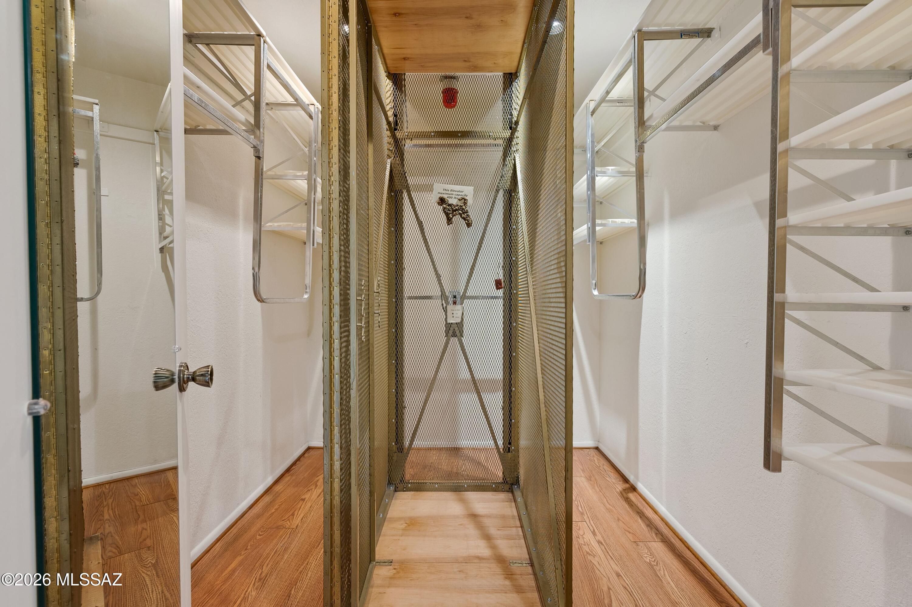 5937 N Placita Del Baron