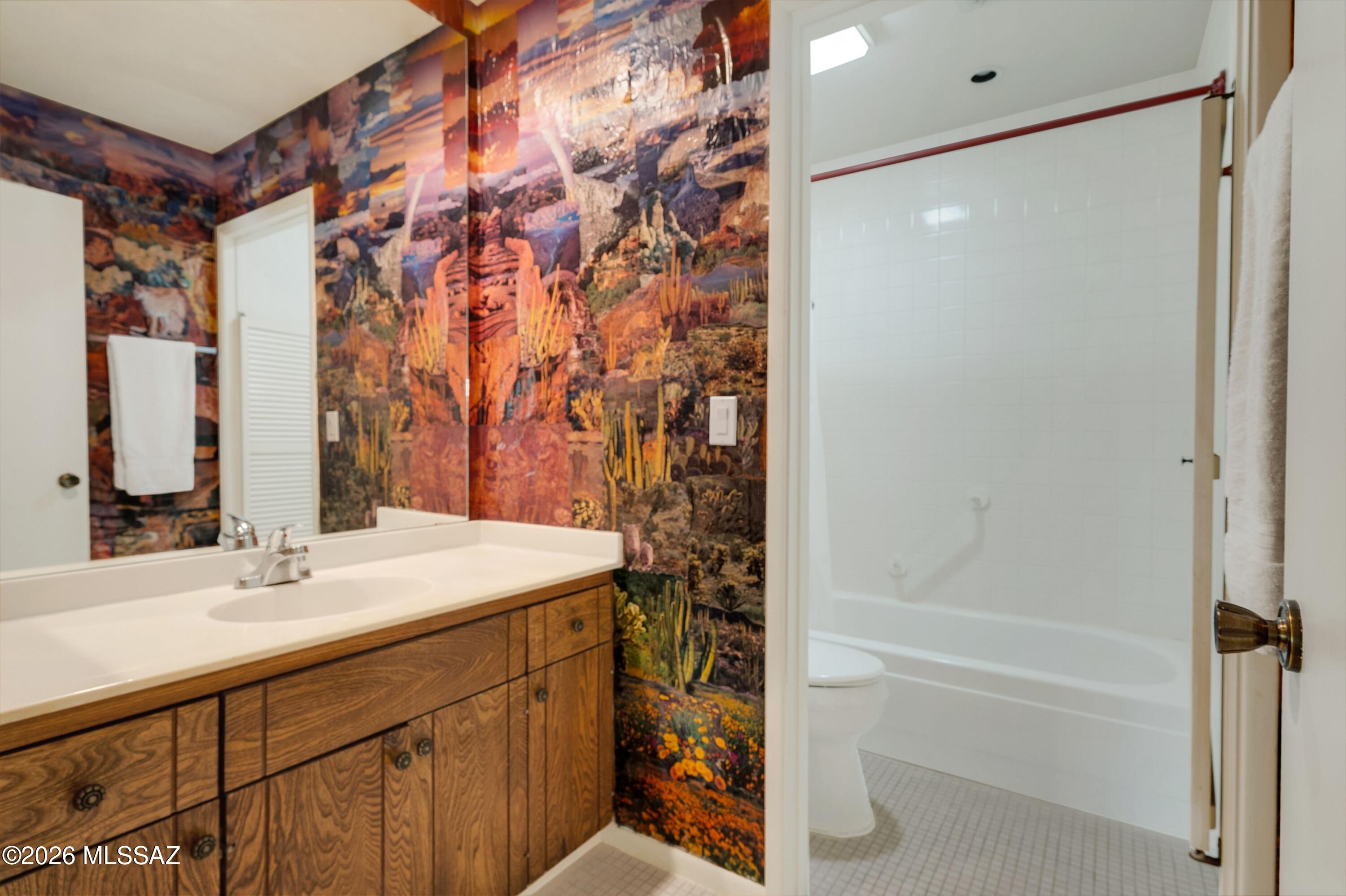 5937 N Placita Del Baron