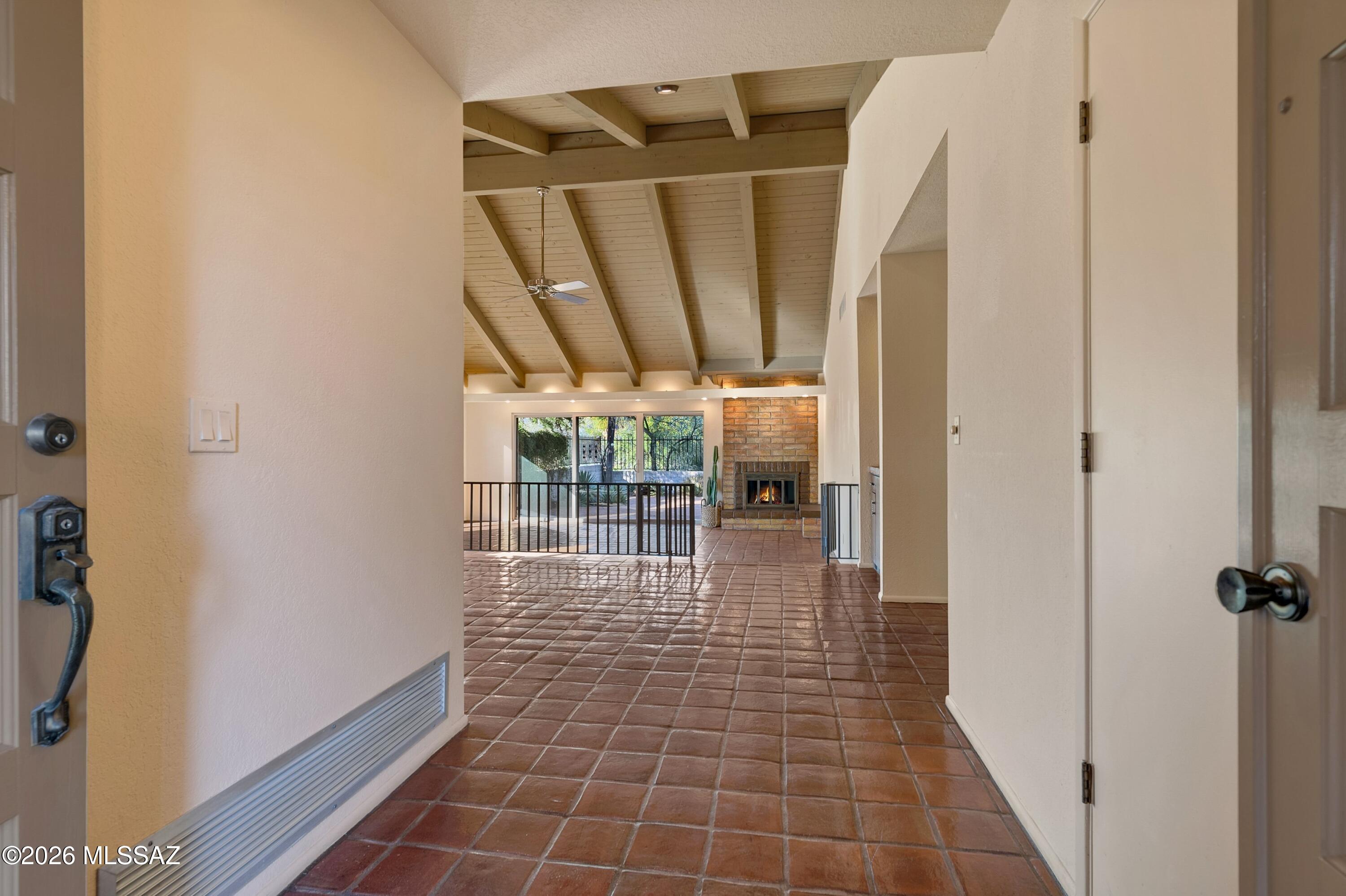 5937 N Placita Del Baron