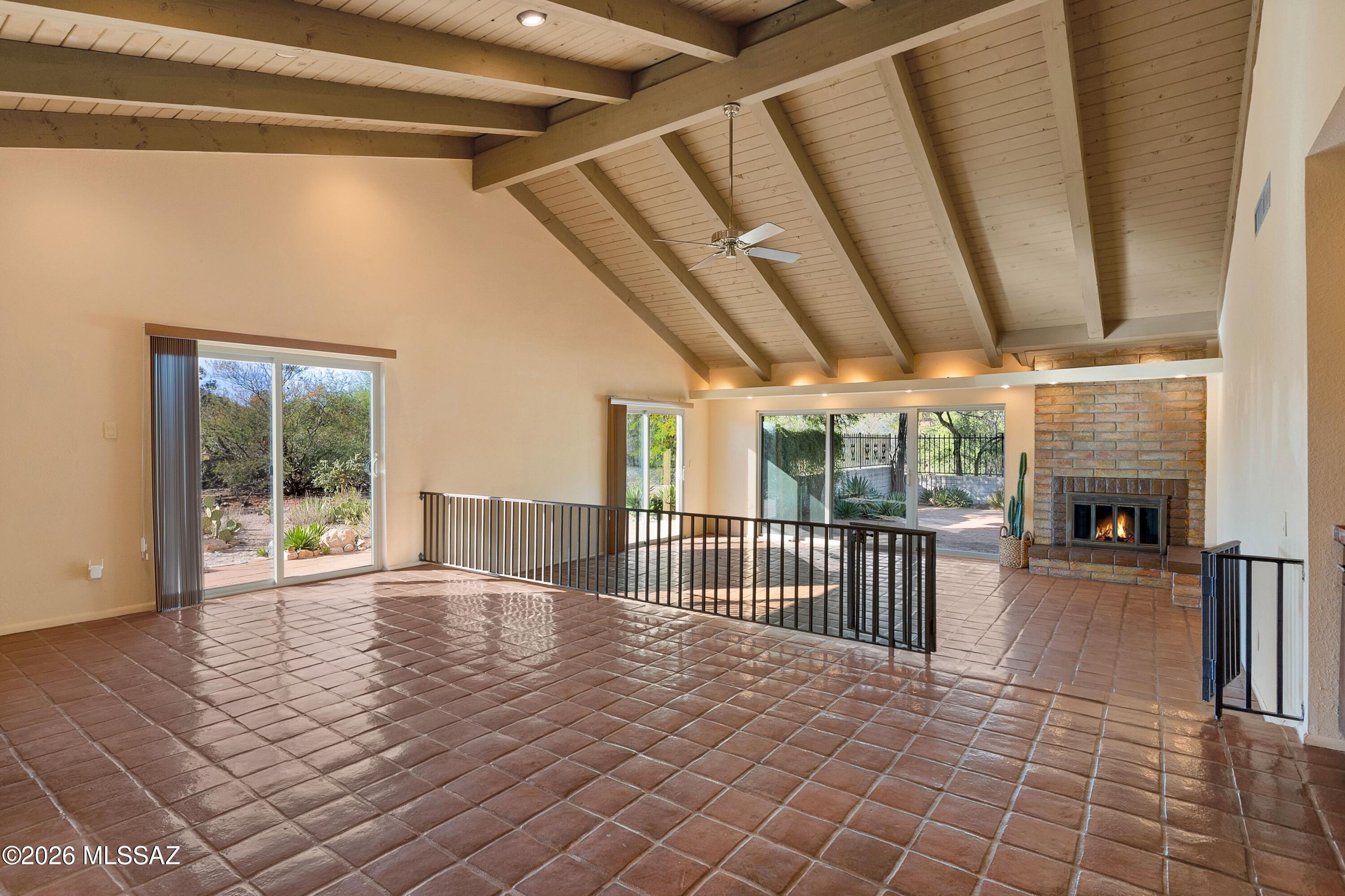 5937 N Placita Del Baron