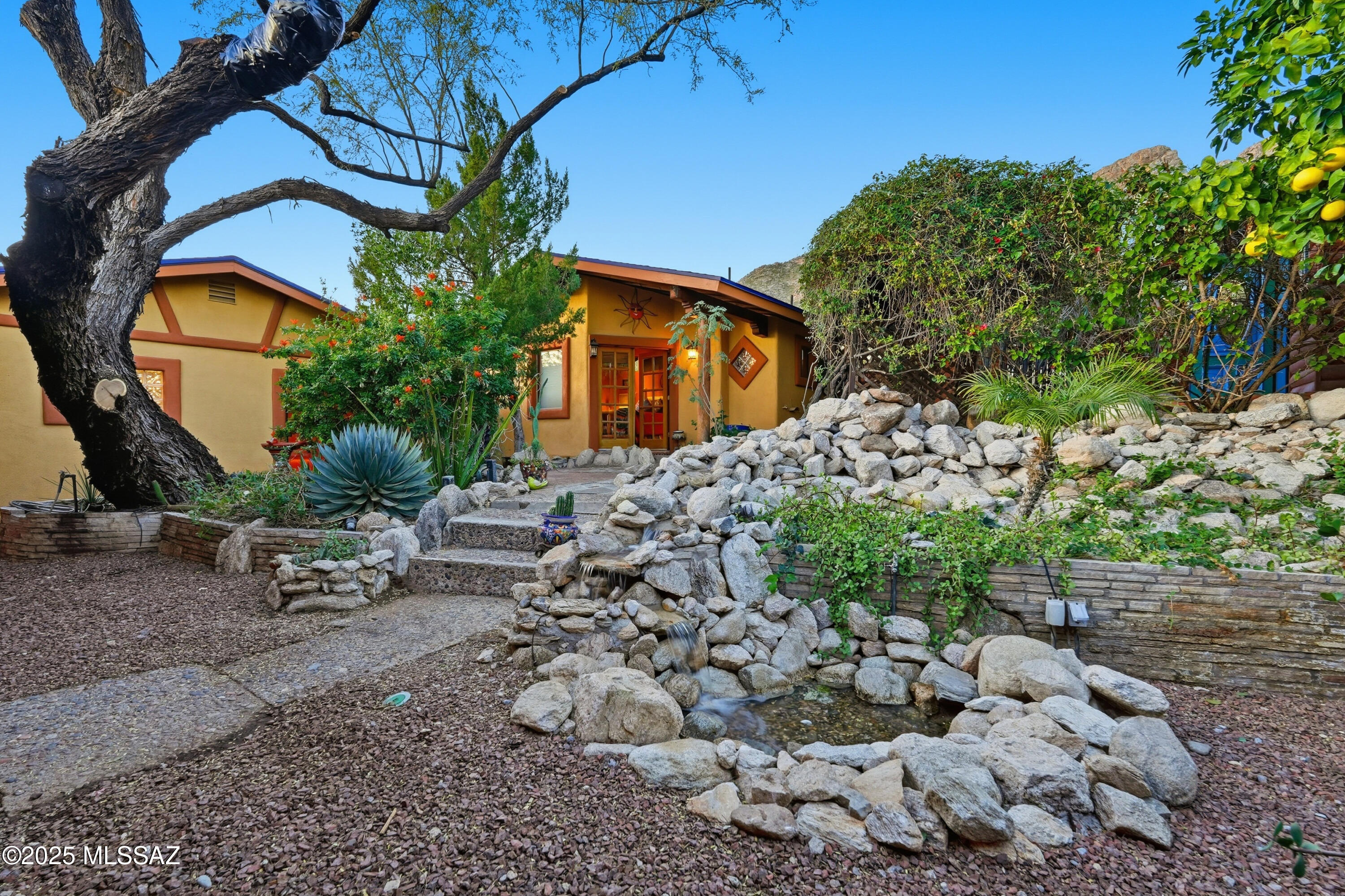 4565 E Don Jose Drive