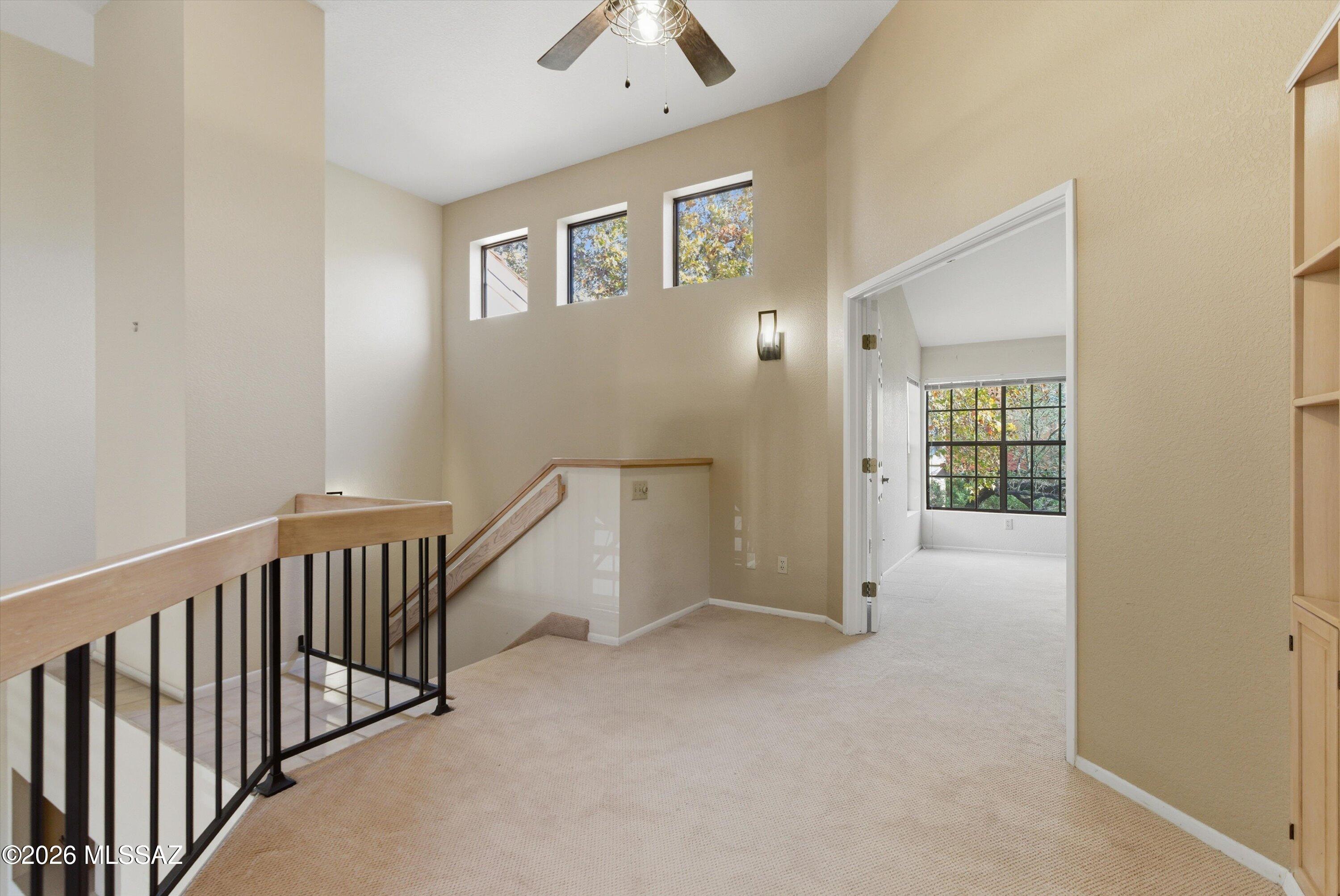 5461 N Vía Del Arbolito