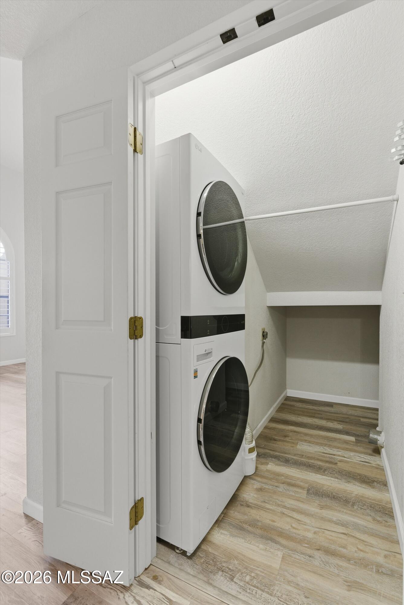 5461 N Vía Del Arbolito