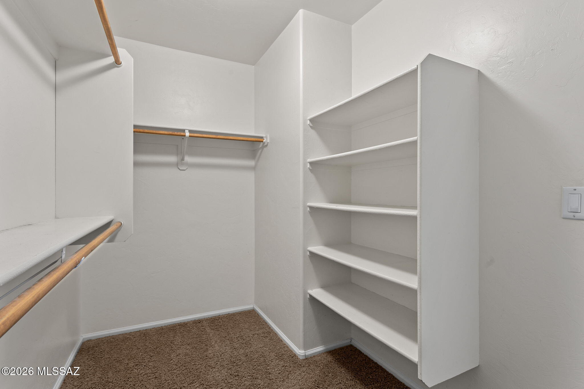 10468 S Cutting Horse Drive