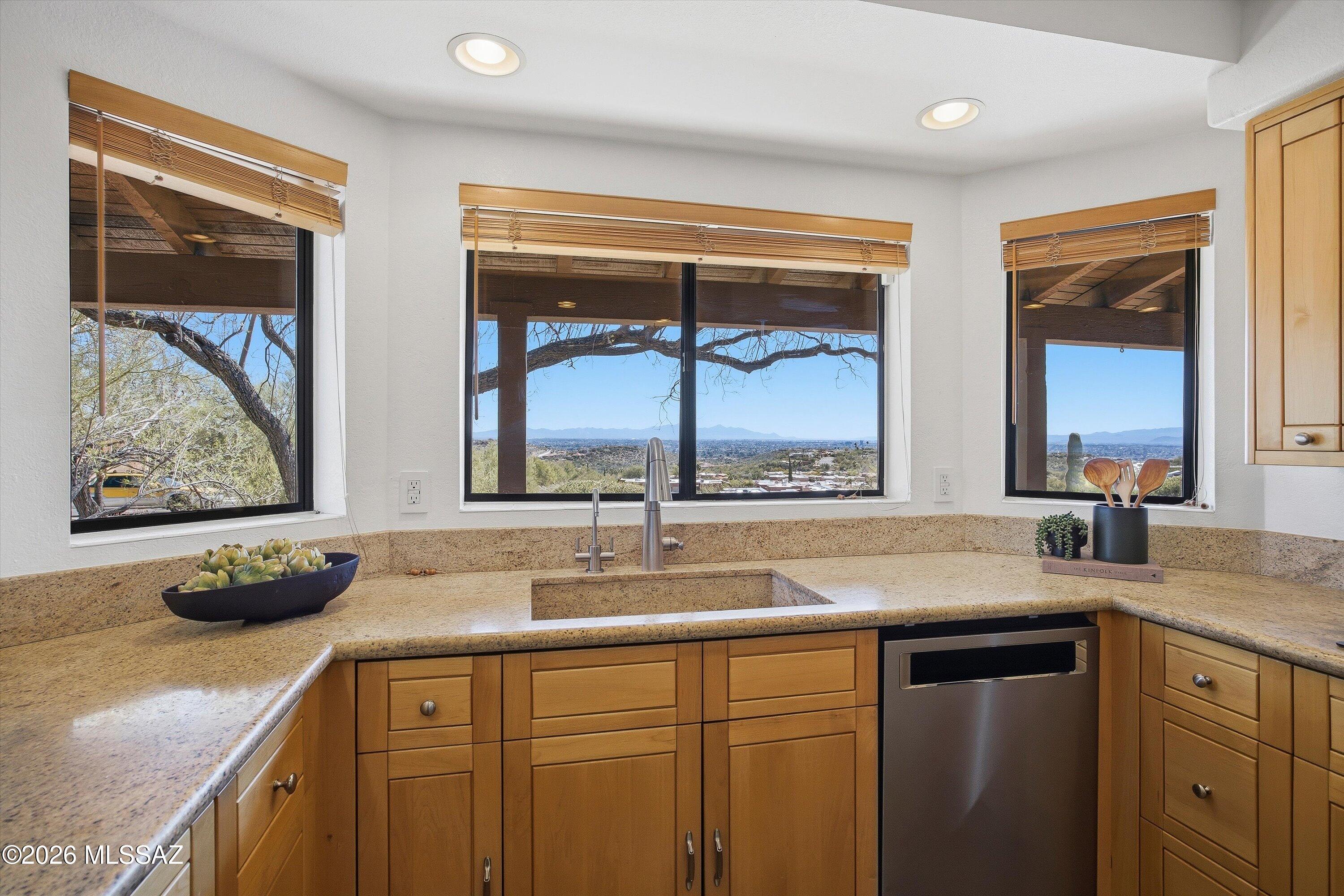 5011 N Grey Mountain Trail