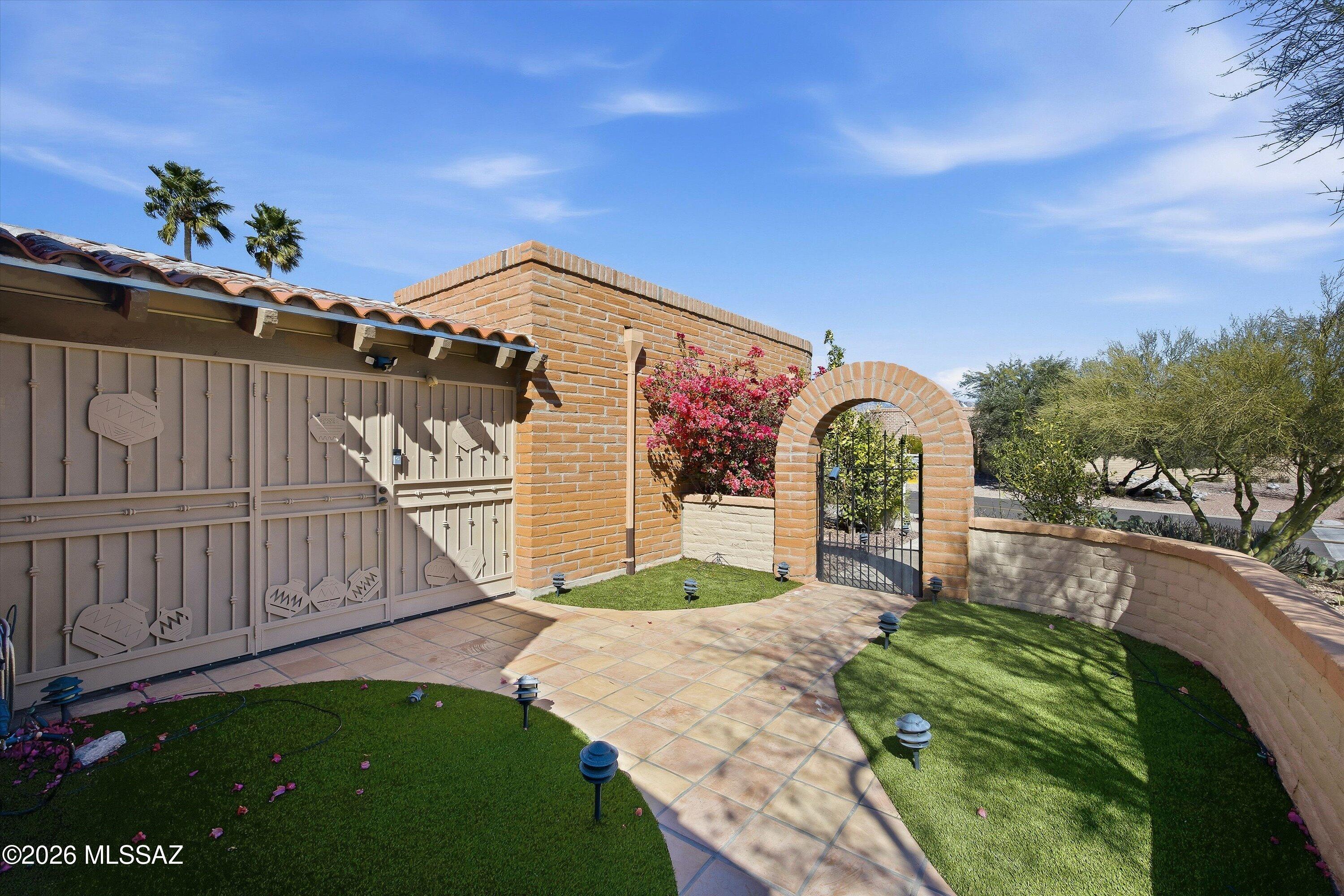 5011 N Grey Mountain Trail