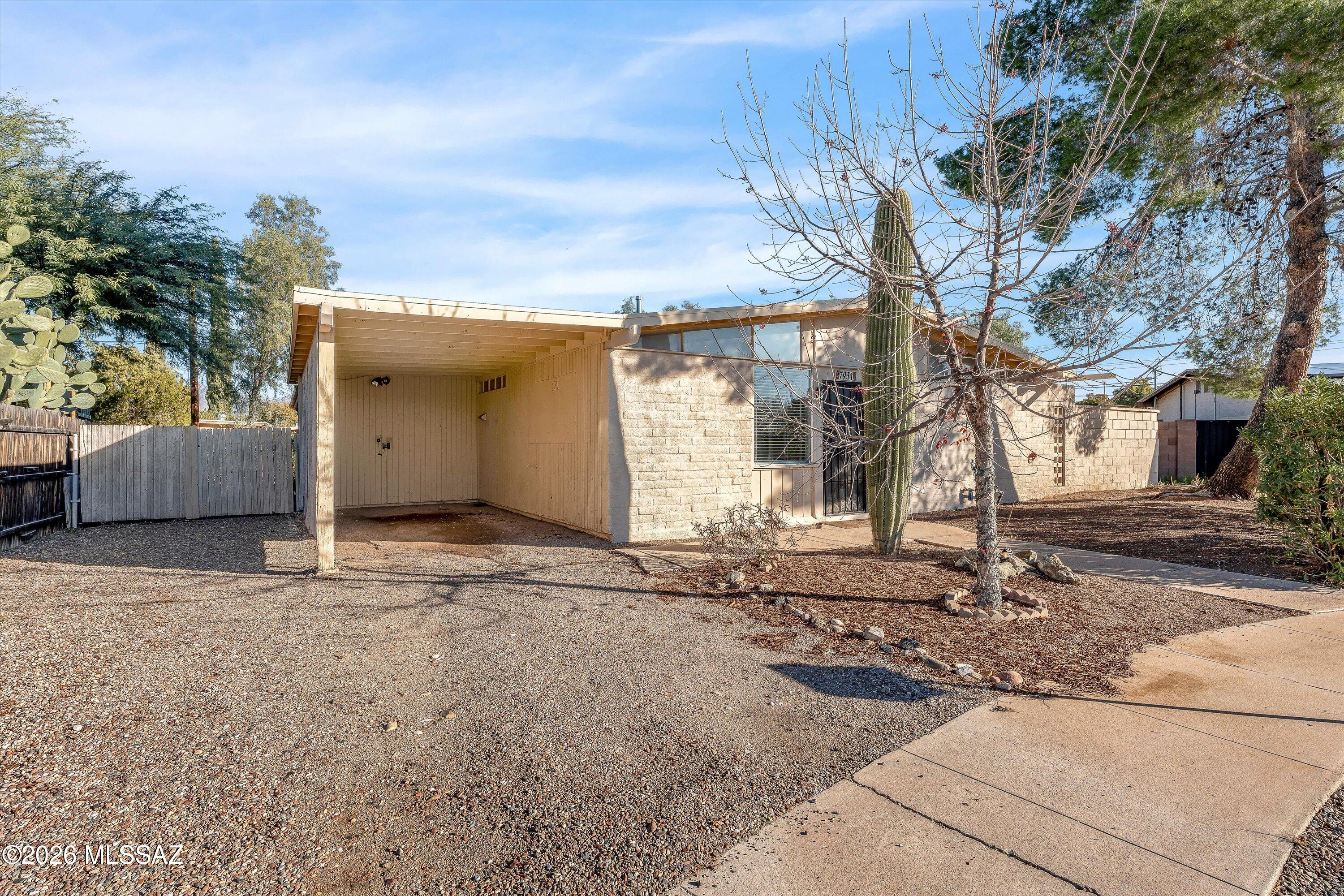 7931 E Malvern Place