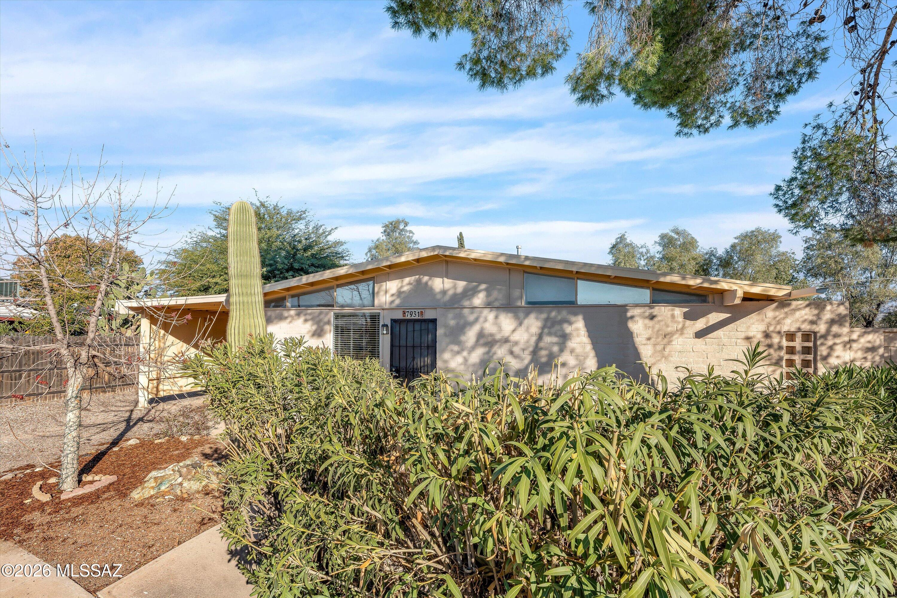 7931 E Malvern Place