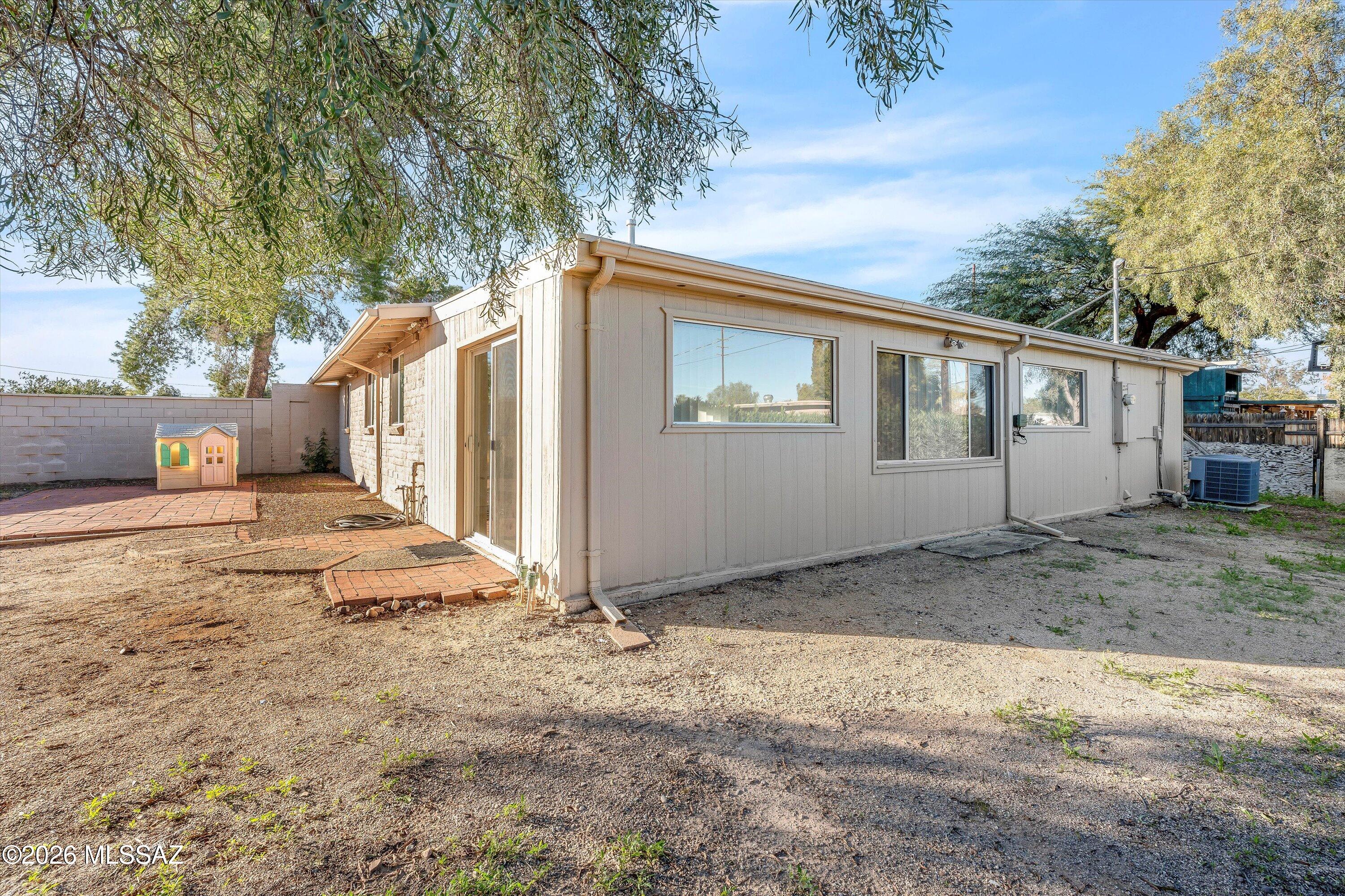 7931 E Malvern Place