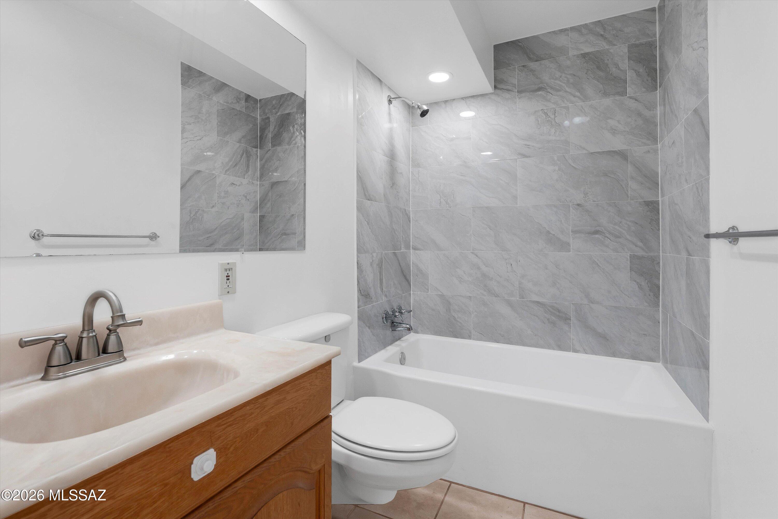 7931 E Malvern Place