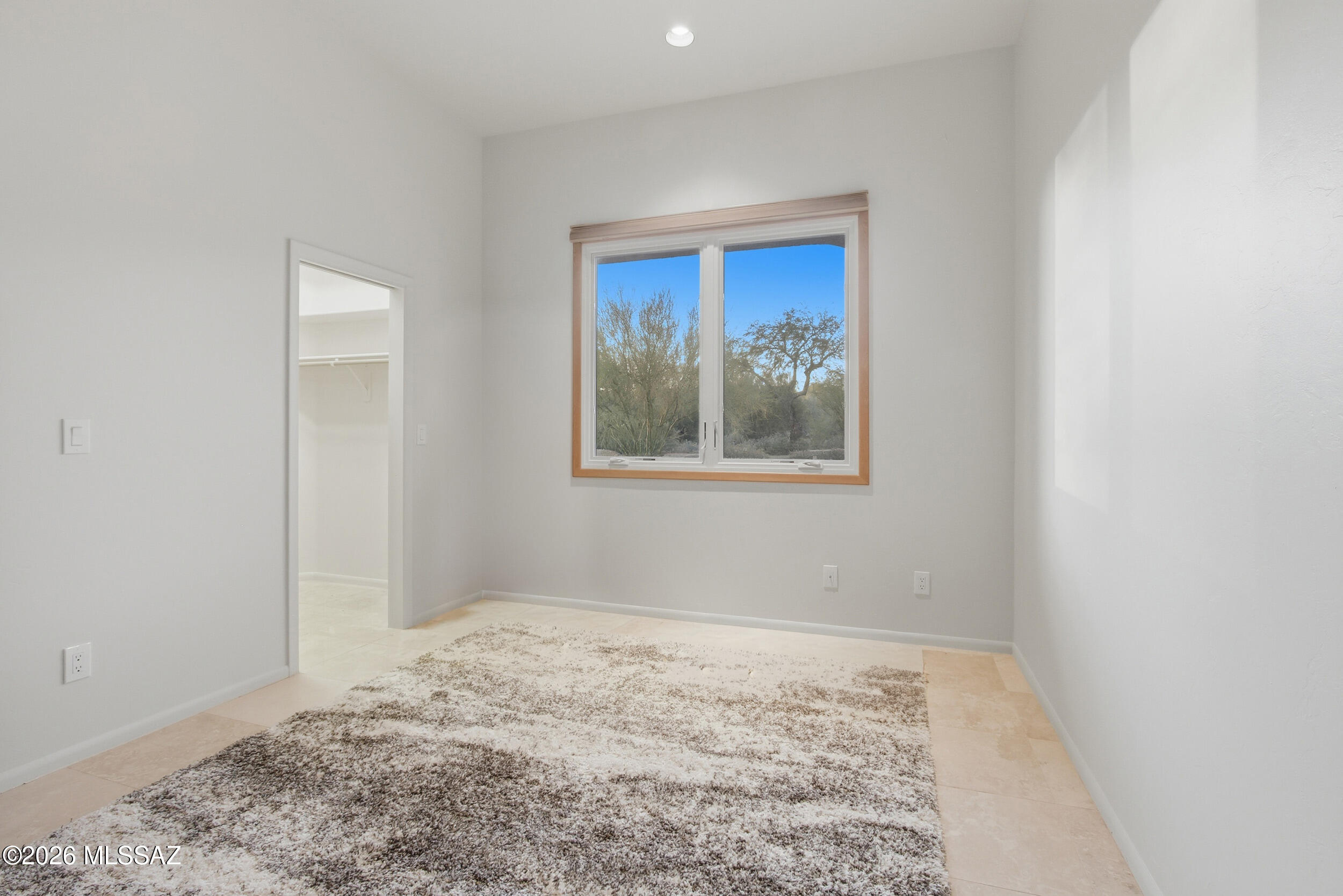 6202 N Vía Tres Patos