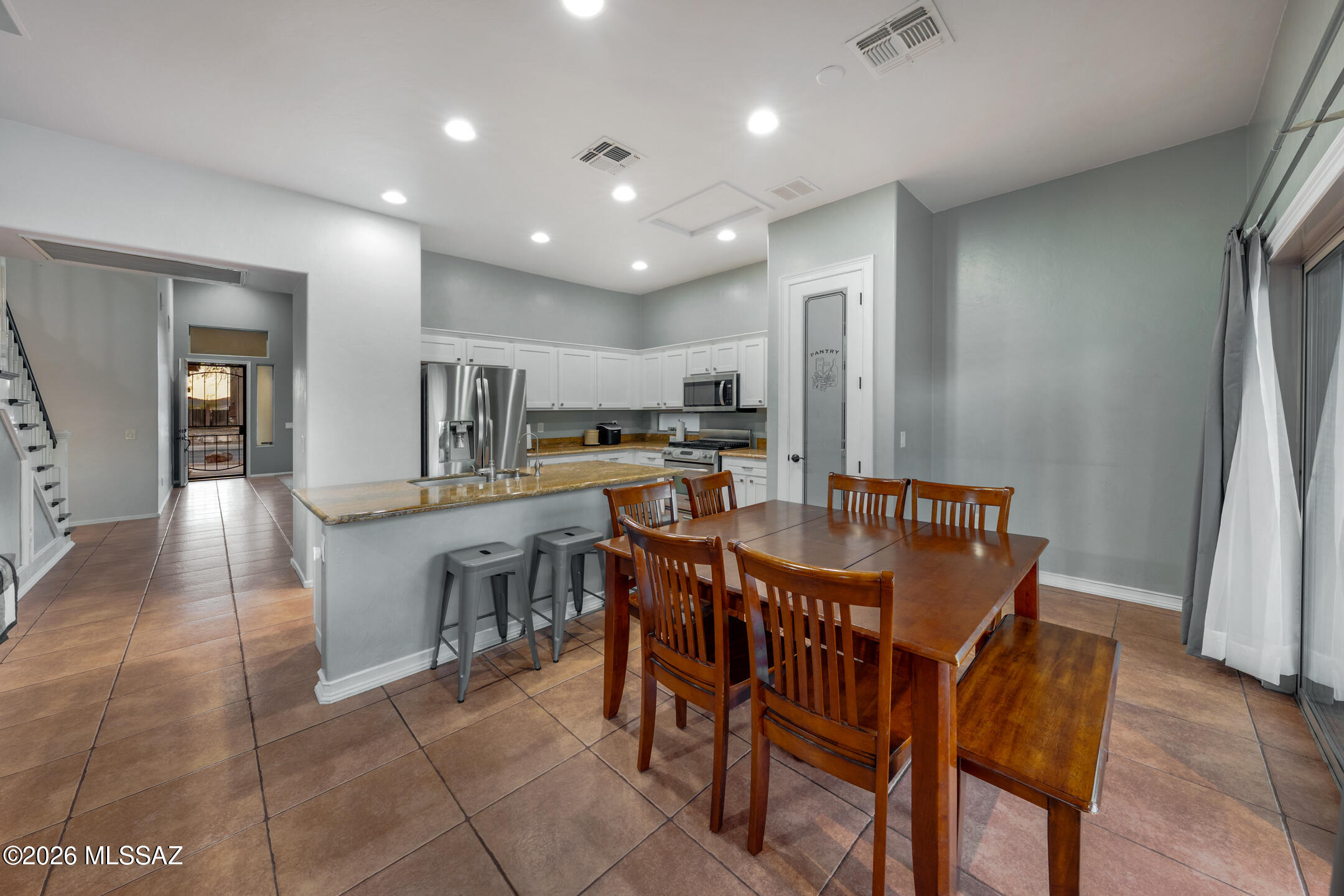 8286 N Amber Burst Drive