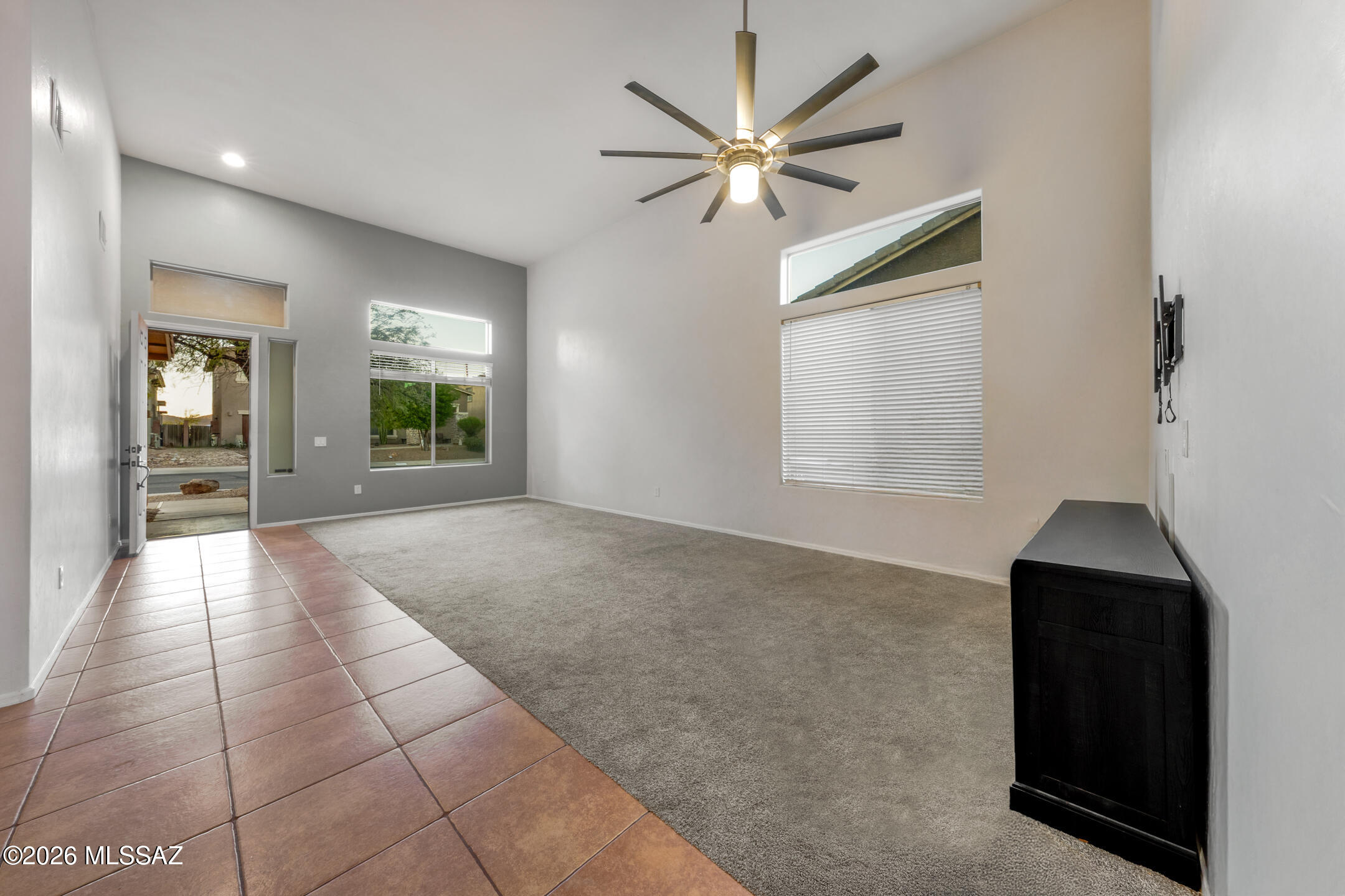 8286 N Amber Burst Drive