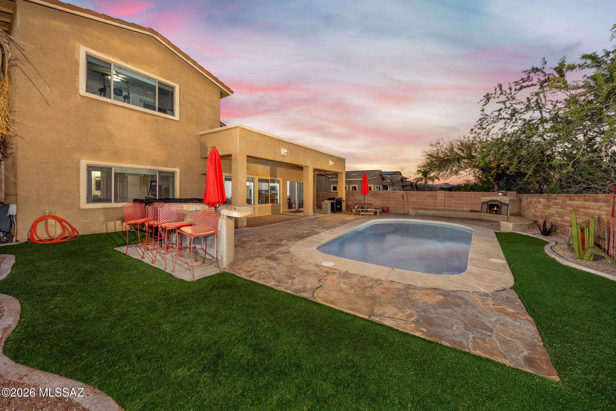 8286 N Amber Burst Drive