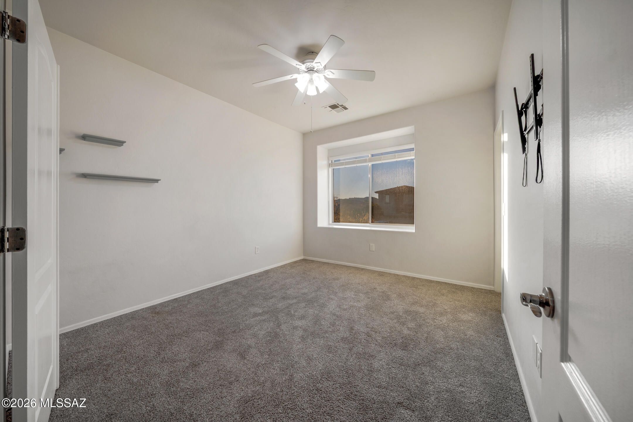 8286 N Amber Burst Drive