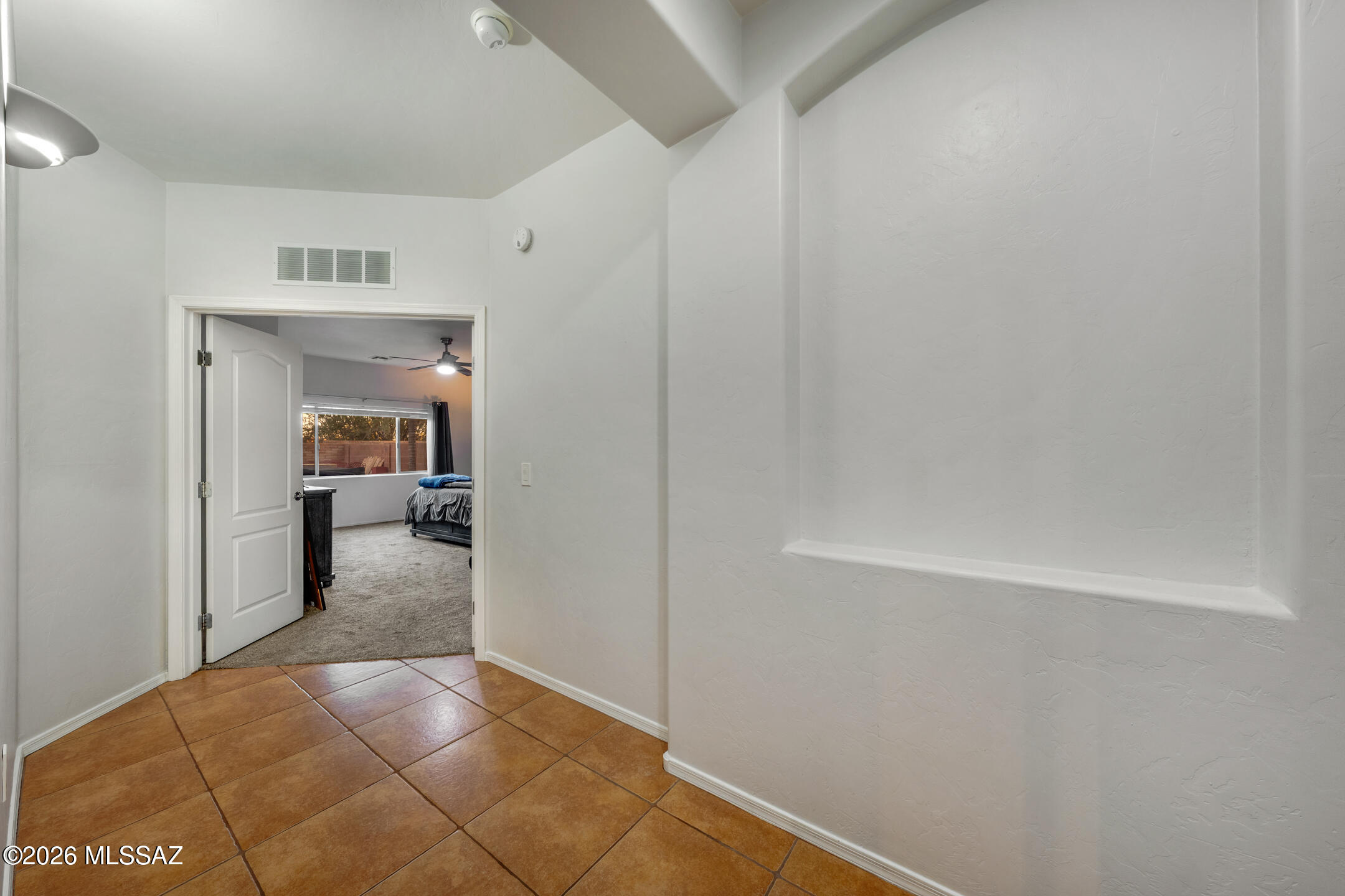 8286 N Amber Burst Drive