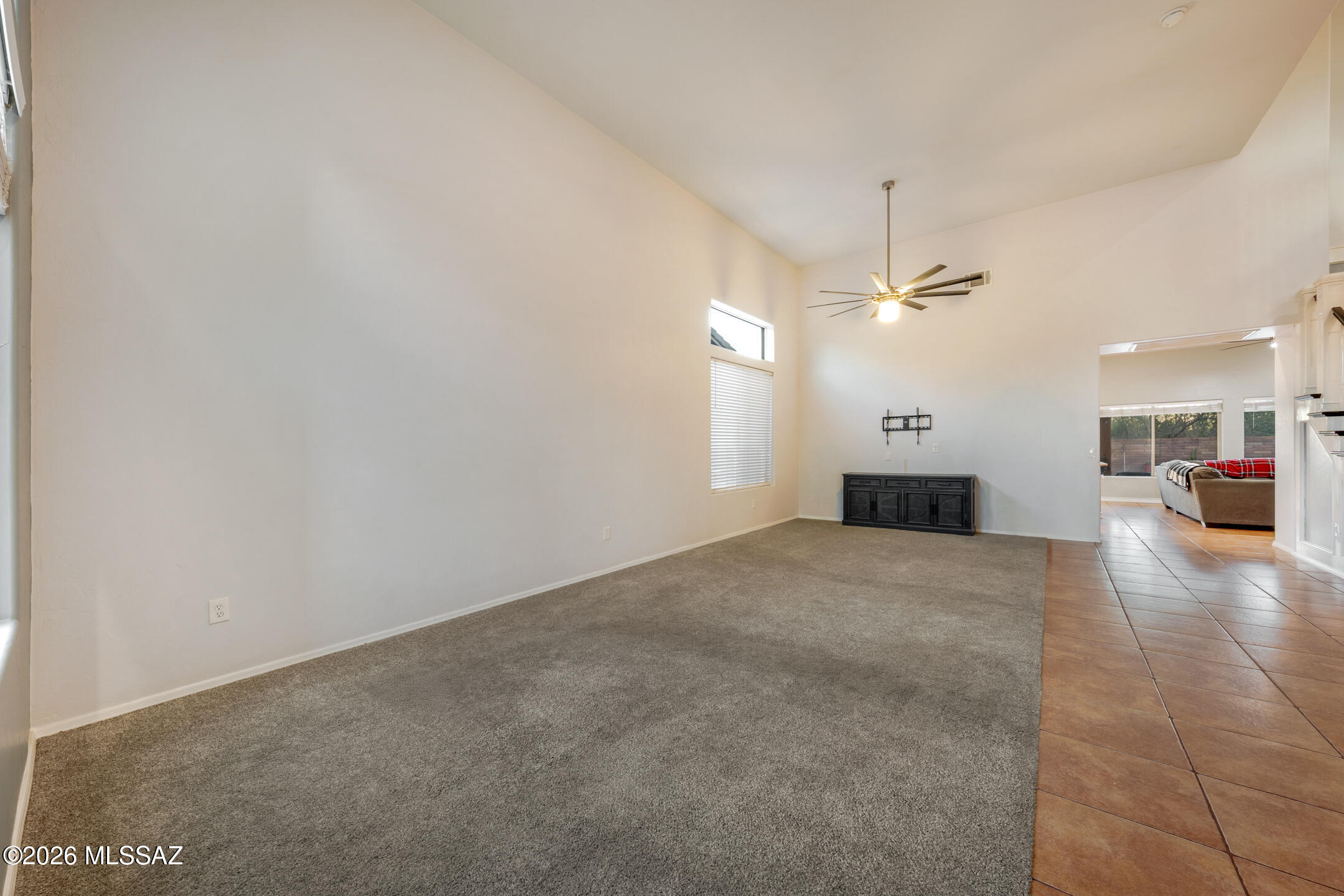 8286 N Amber Burst Drive