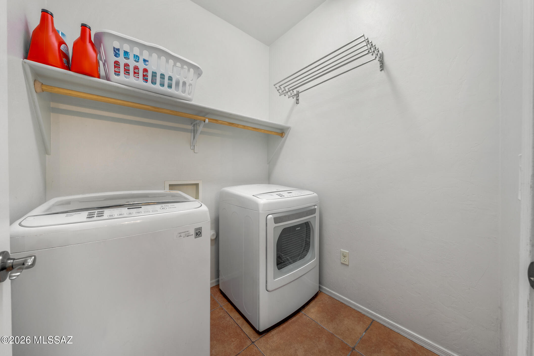 8286 N Amber Burst Drive