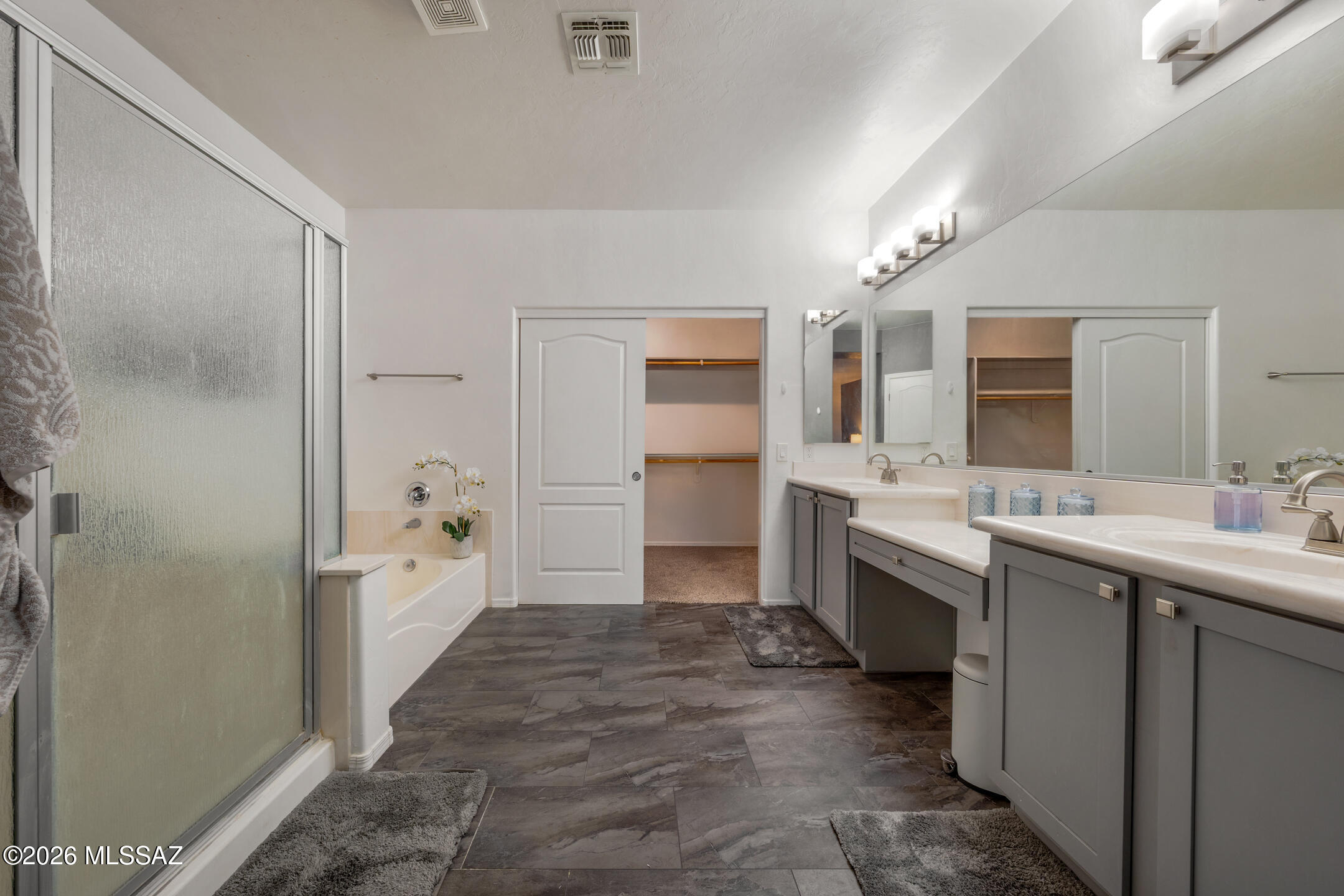 8286 N Amber Burst Drive