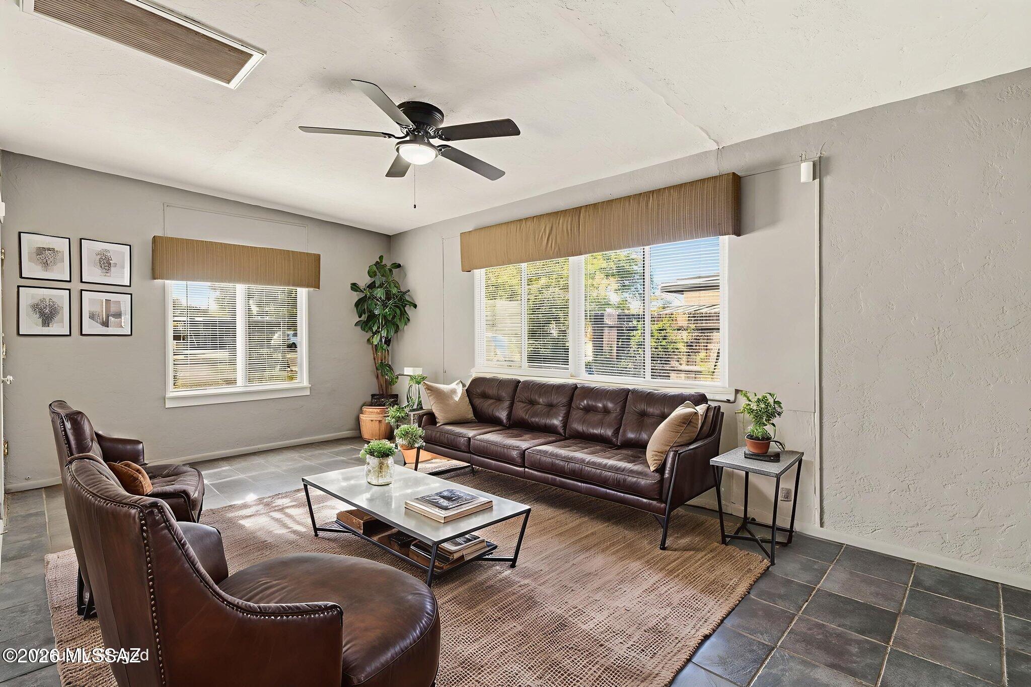 2931 E Eastland Street