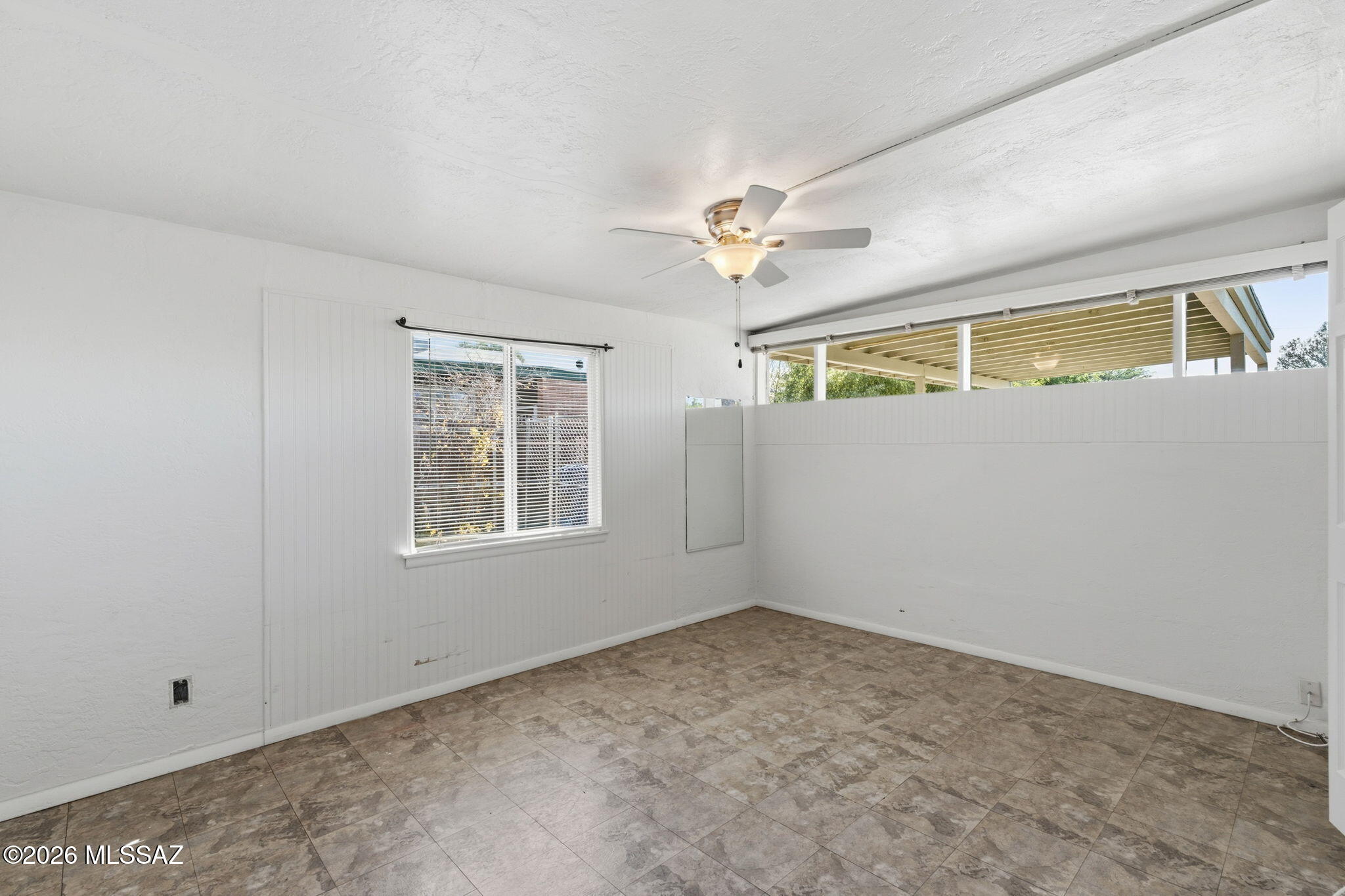 2931 E Eastland Street