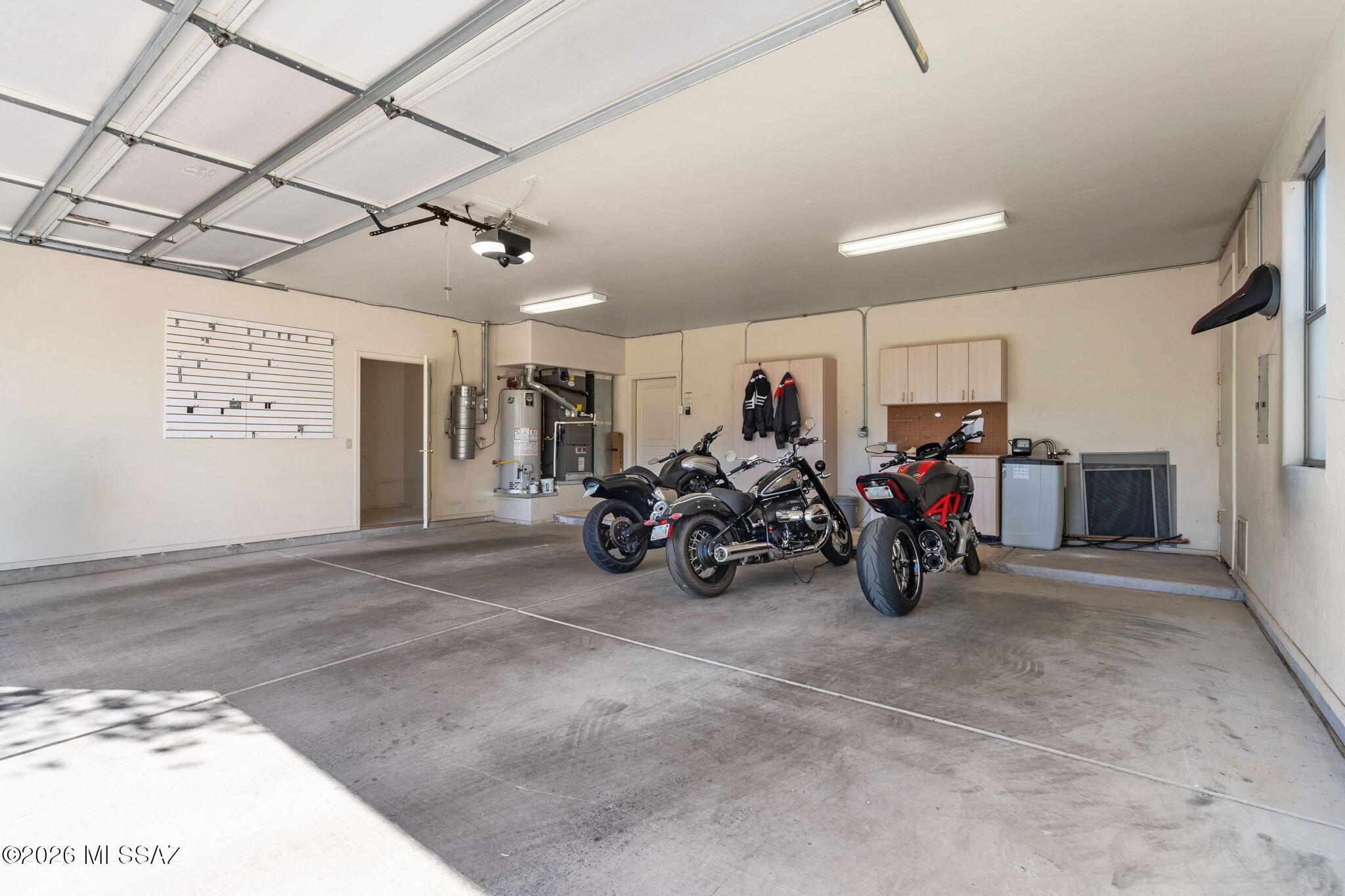 3051 N Fennimore Avenue