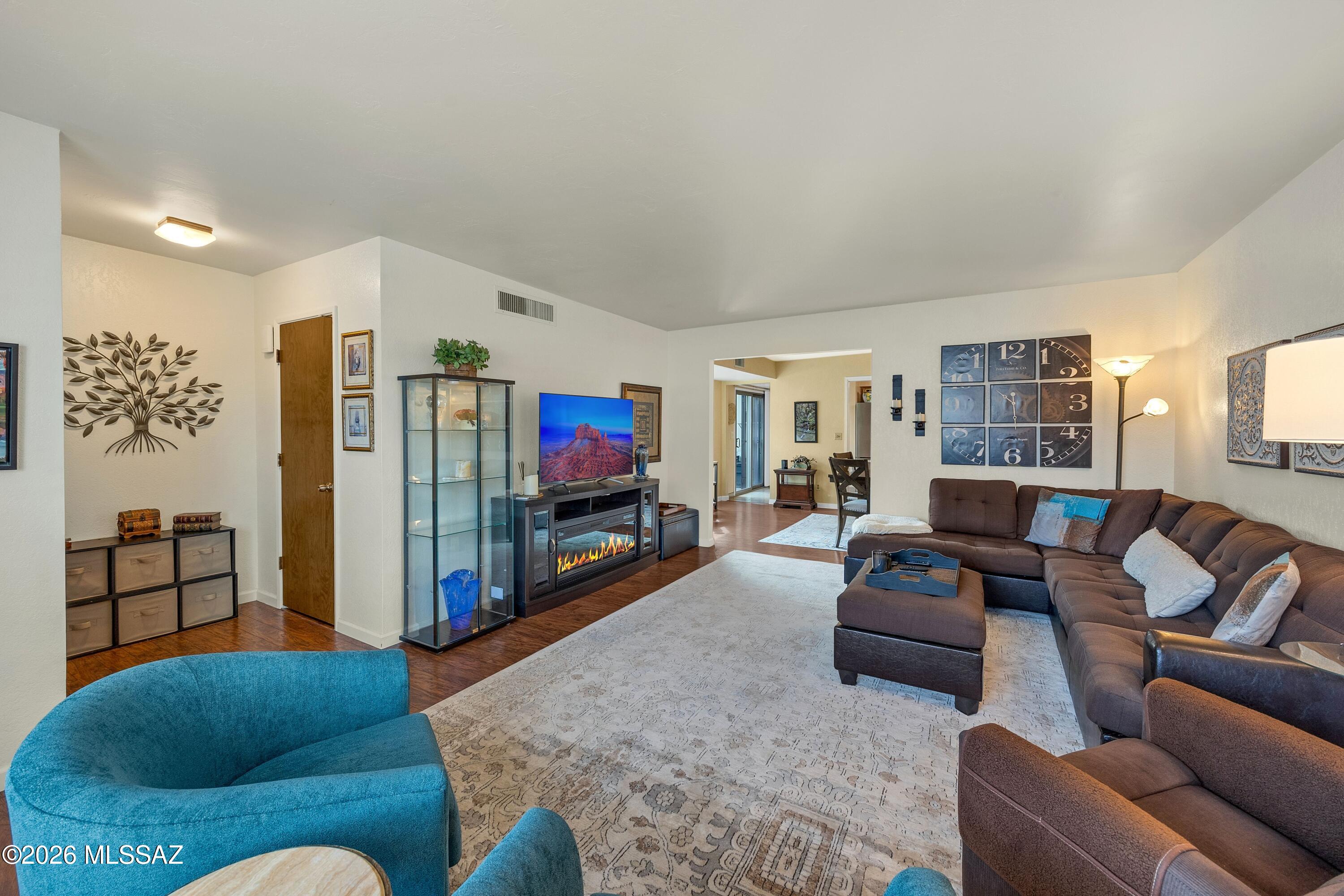 6850 E Speedway Boulevard