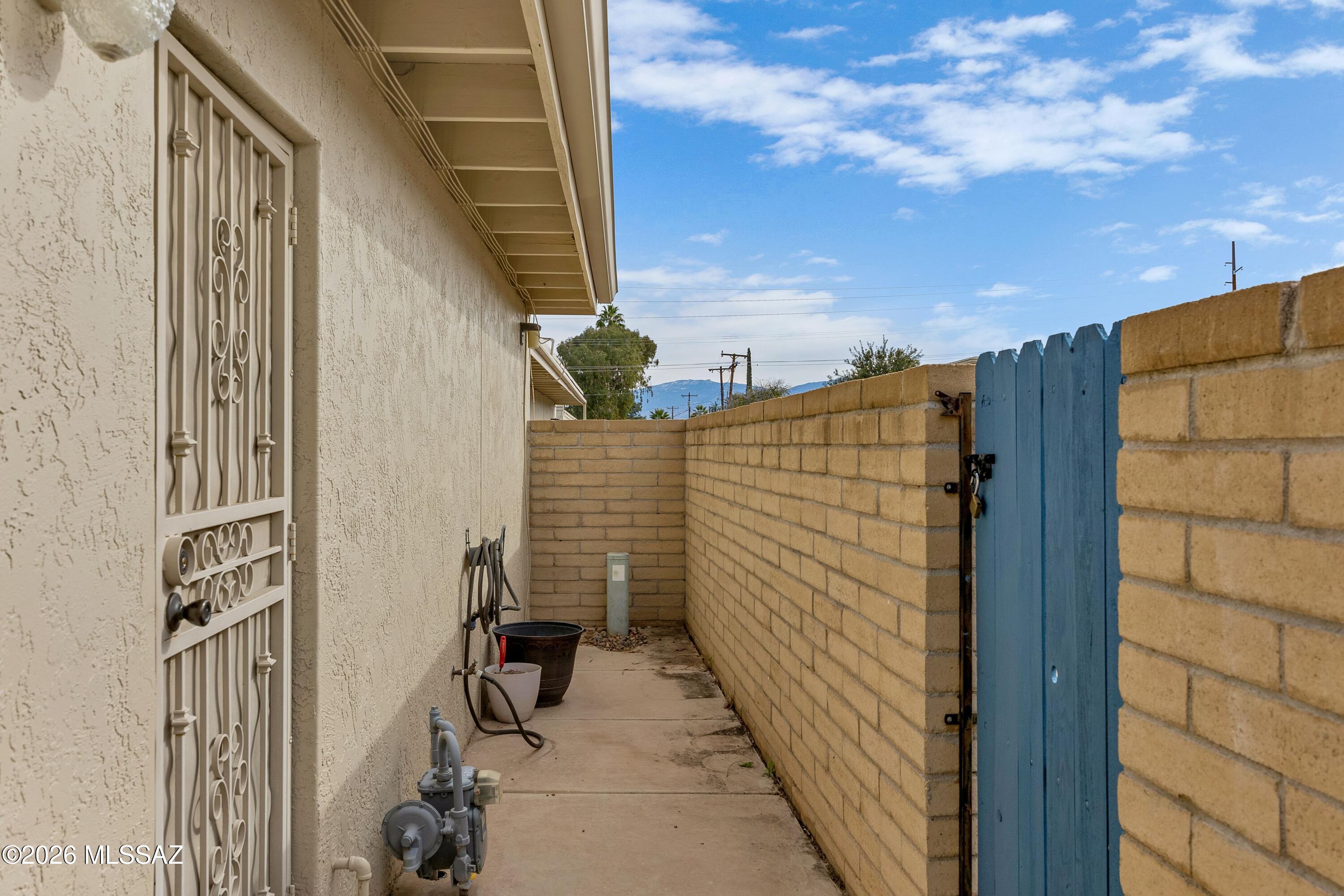 6850 E Speedway Boulevard