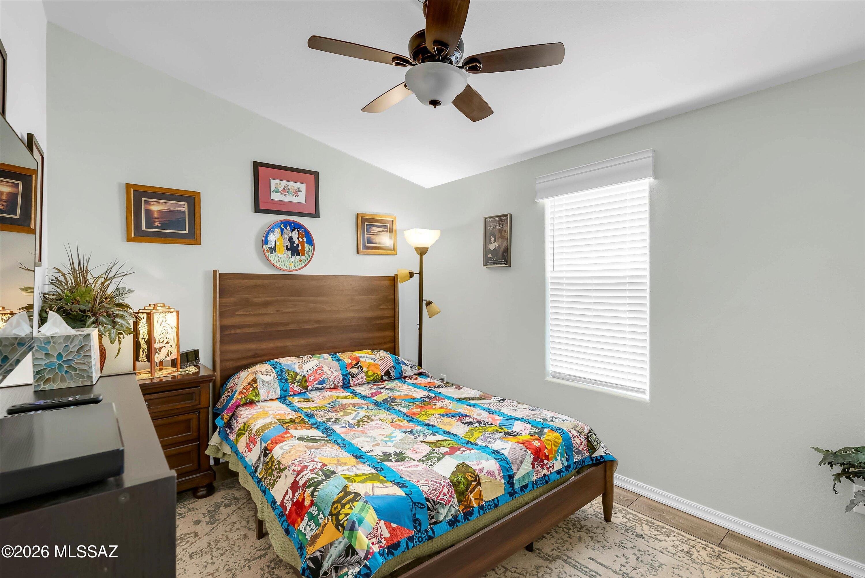 3514 S Rose Gold Avenue