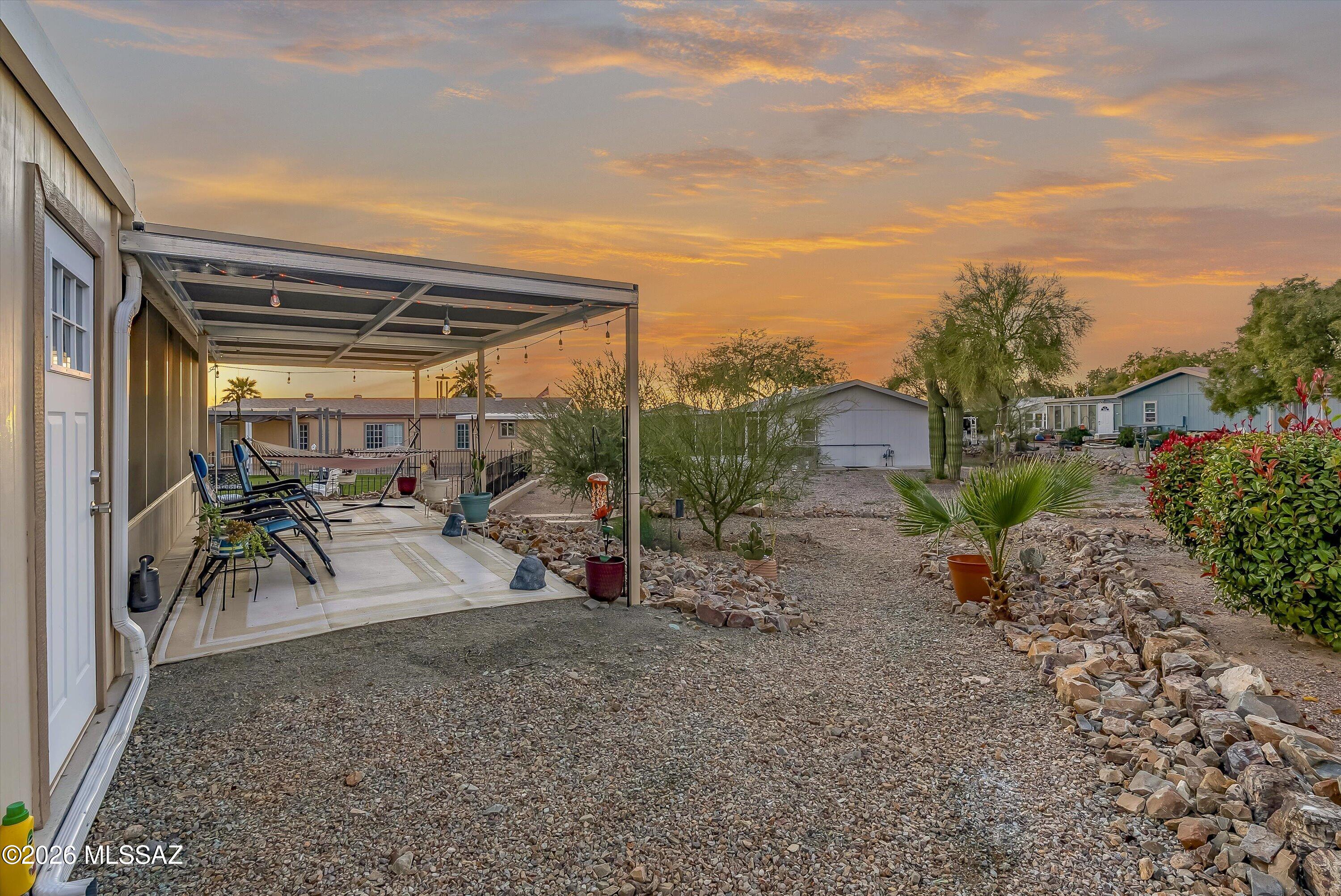 3514 S Rose Gold Avenue