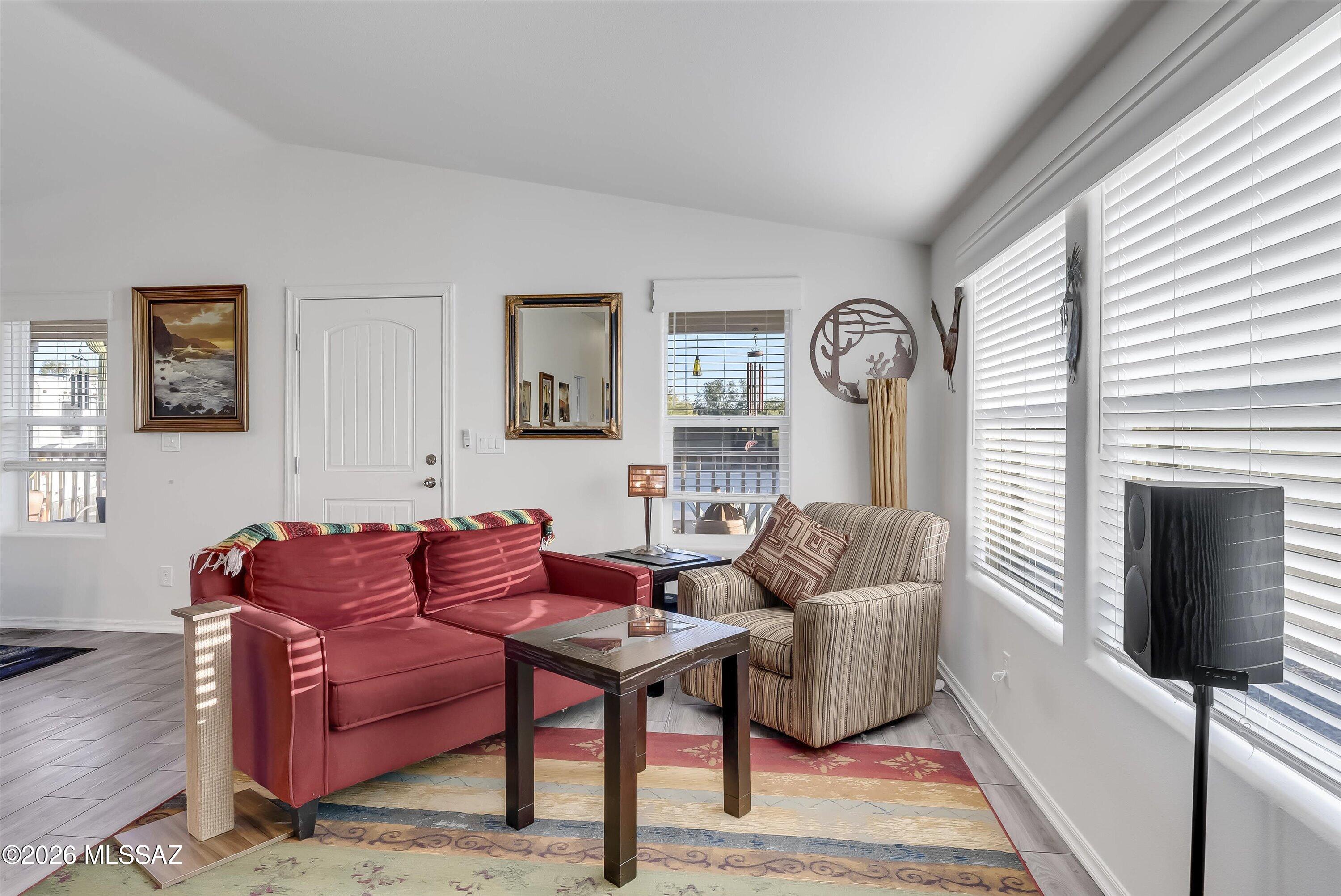 3514 S Rose Gold Avenue