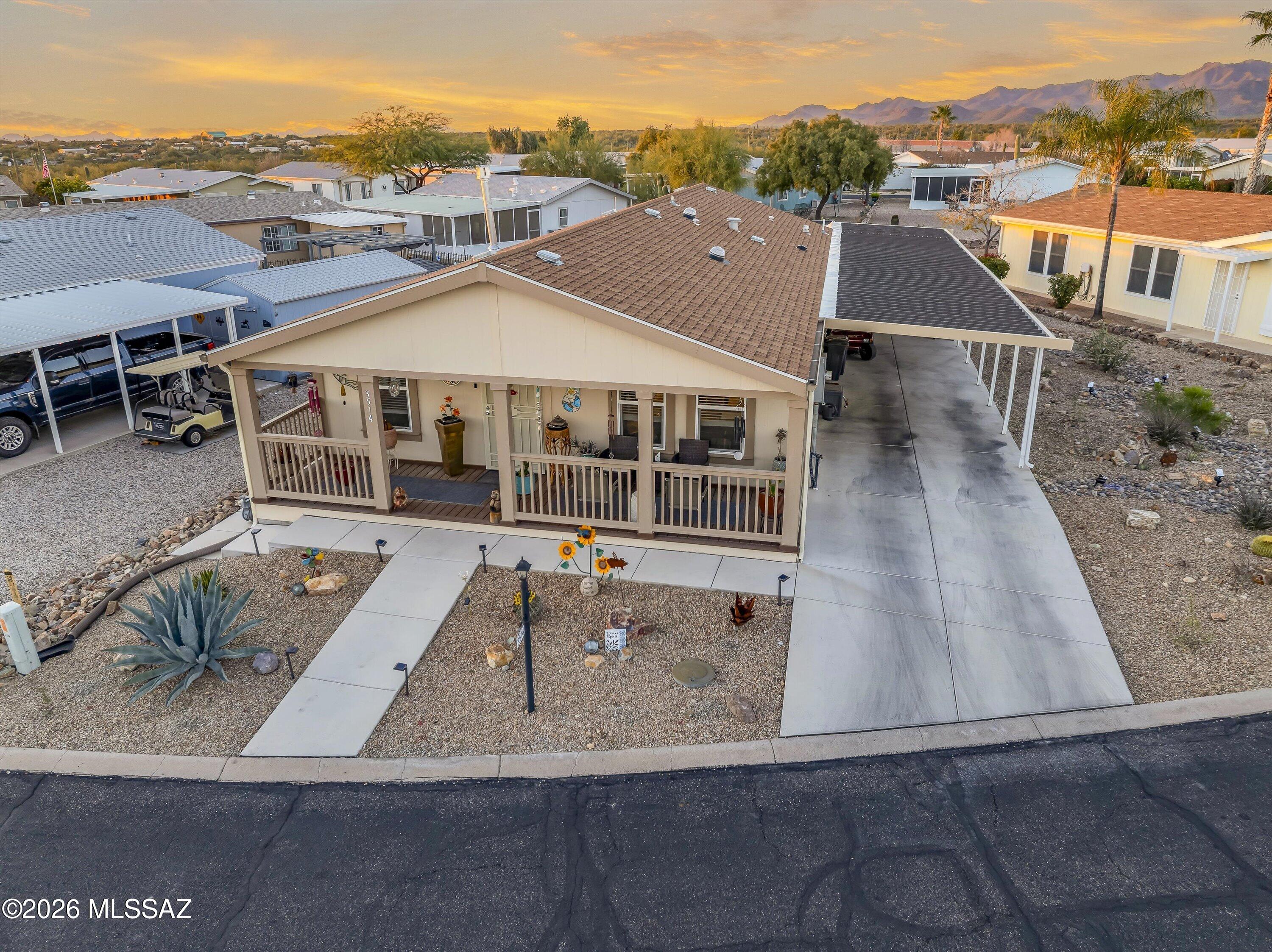 3514 S Rose Gold Avenue