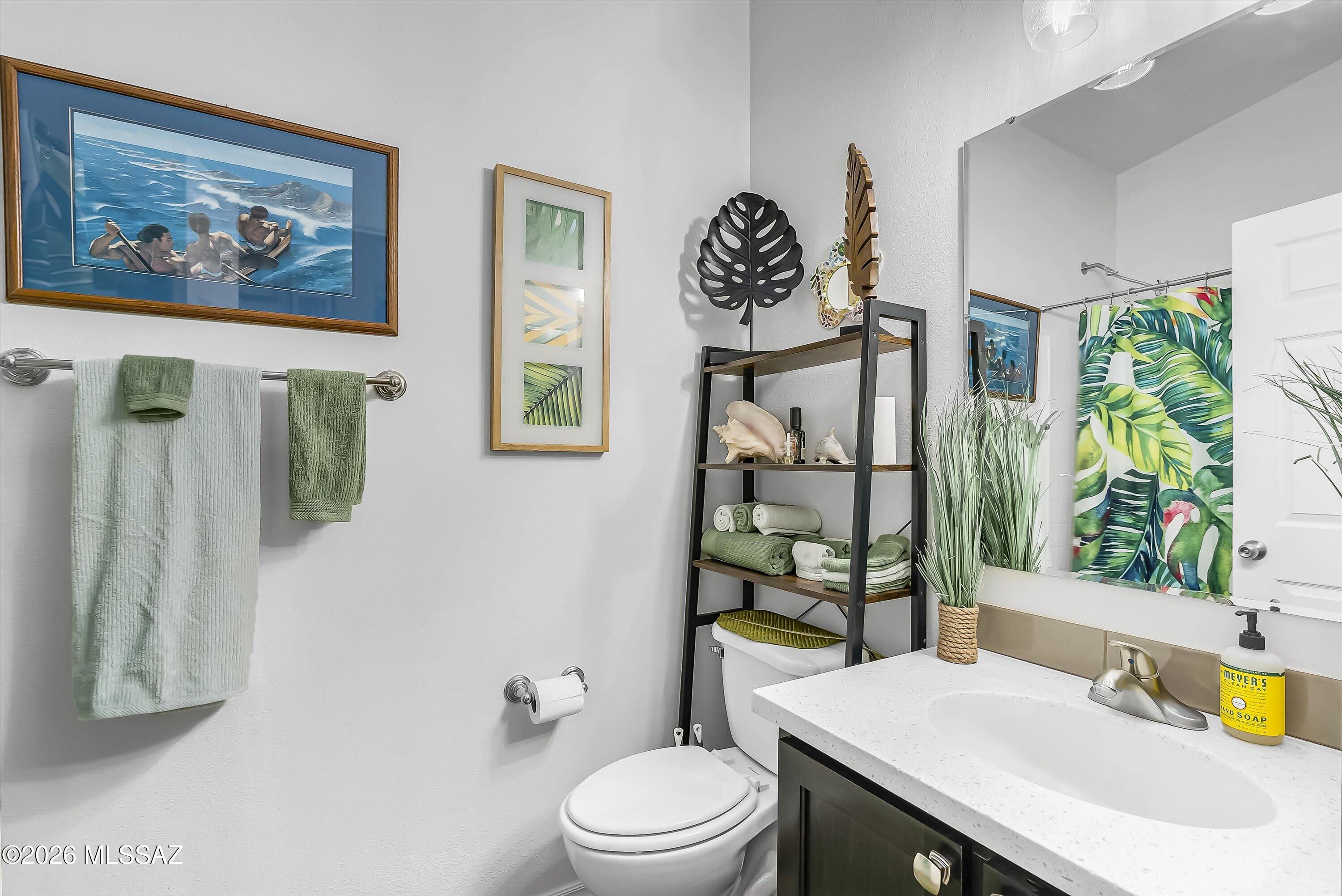 3514 S Rose Gold Avenue