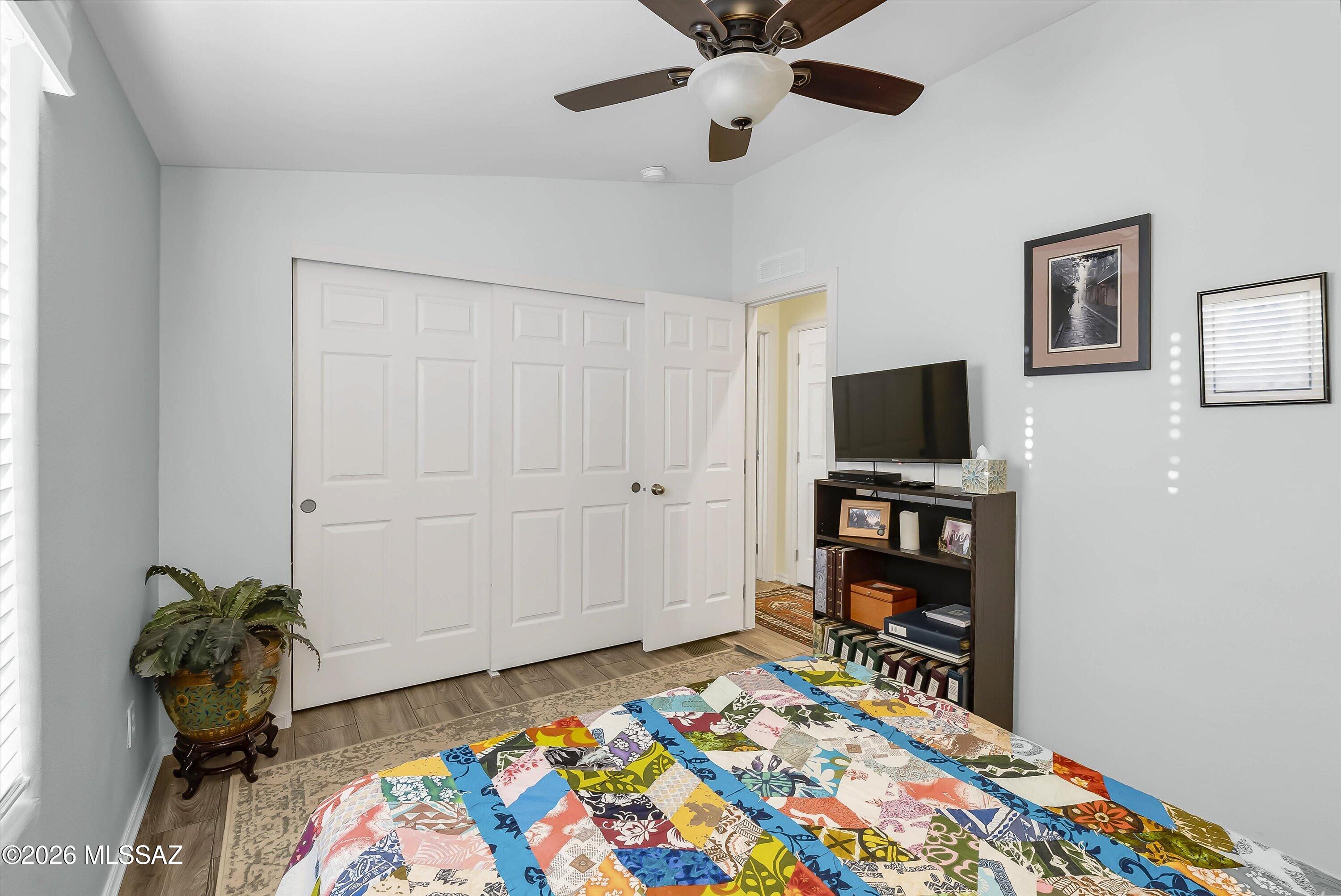 3514 S Rose Gold Avenue