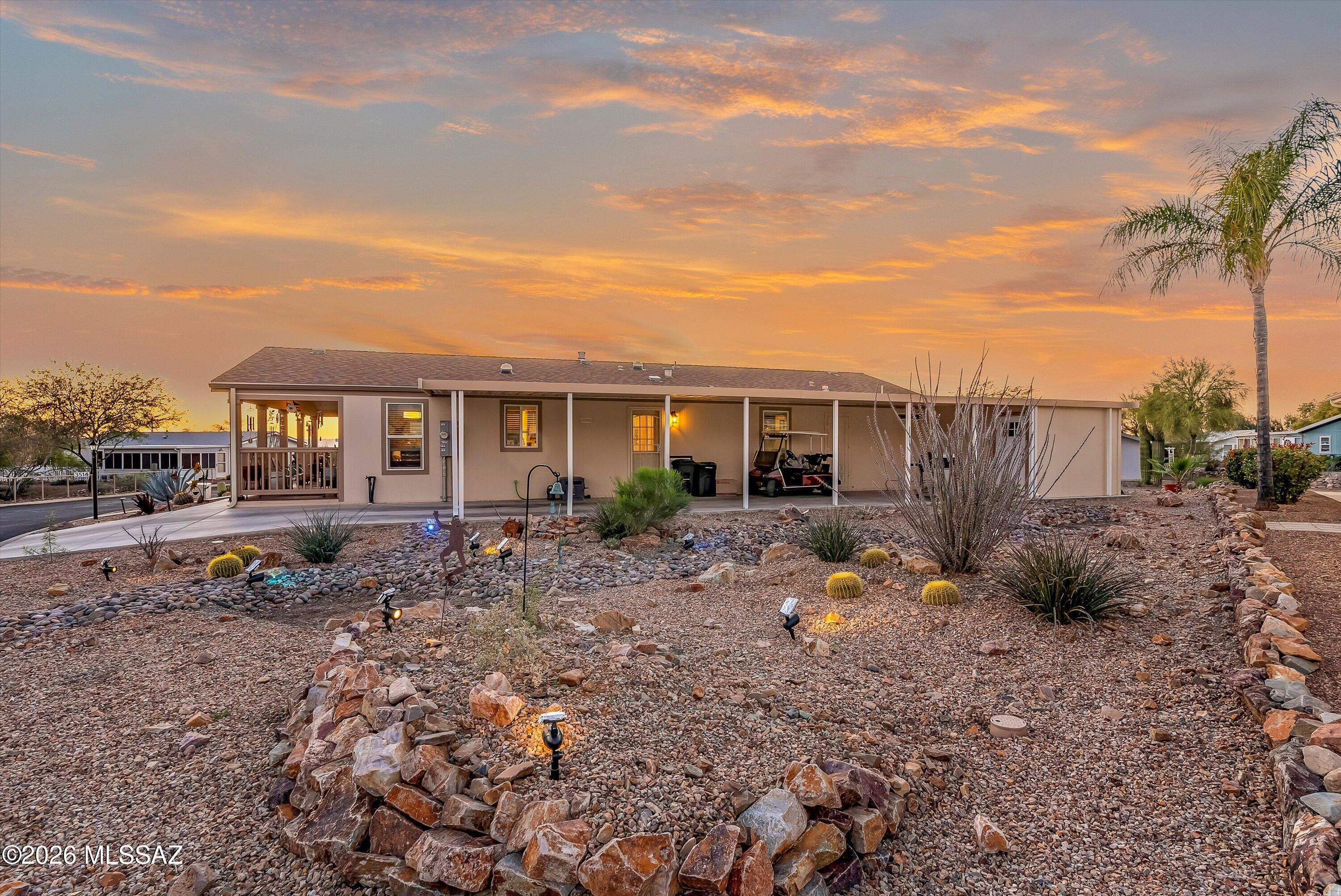 3514 S Rose Gold Avenue