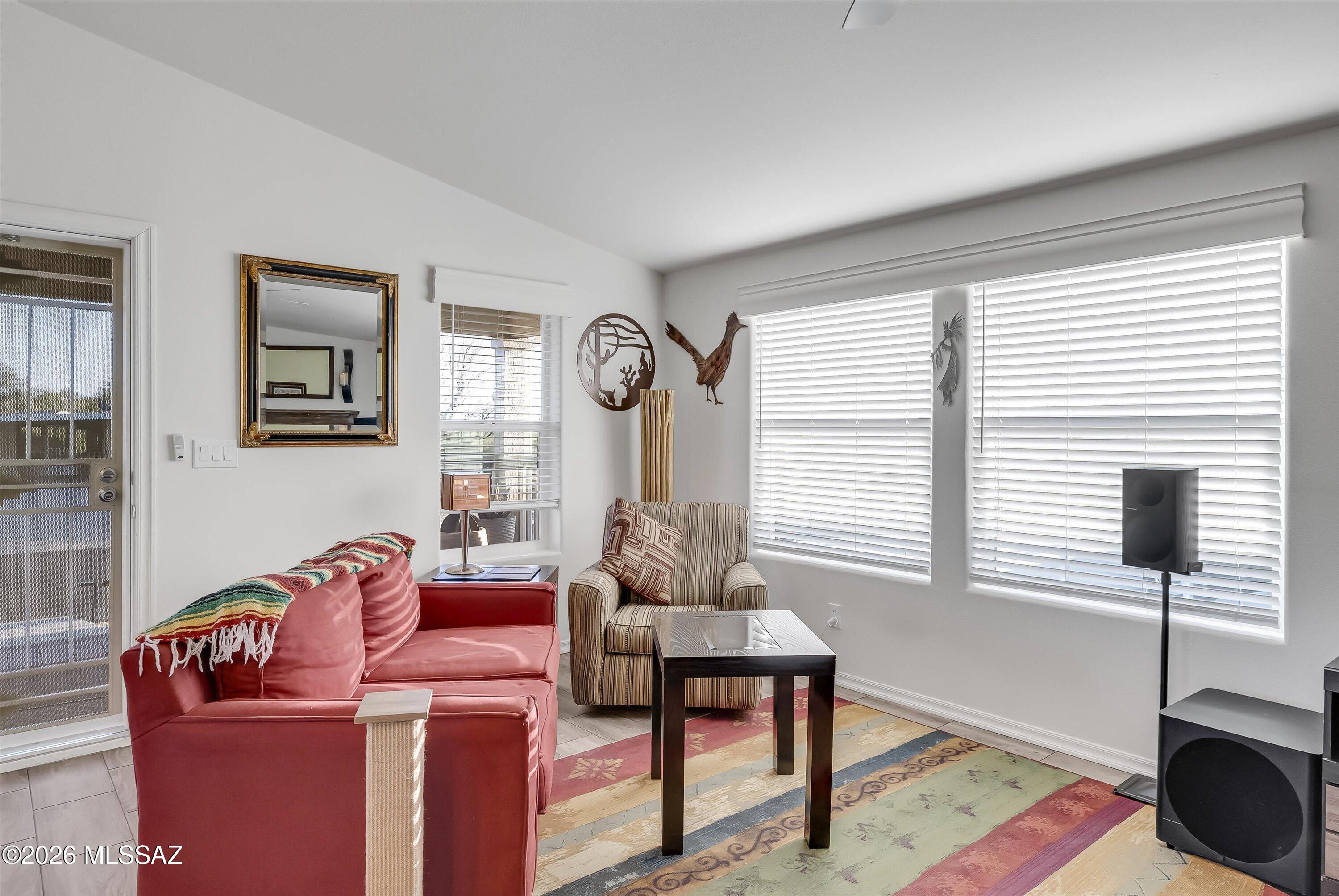 3514 S Rose Gold Avenue