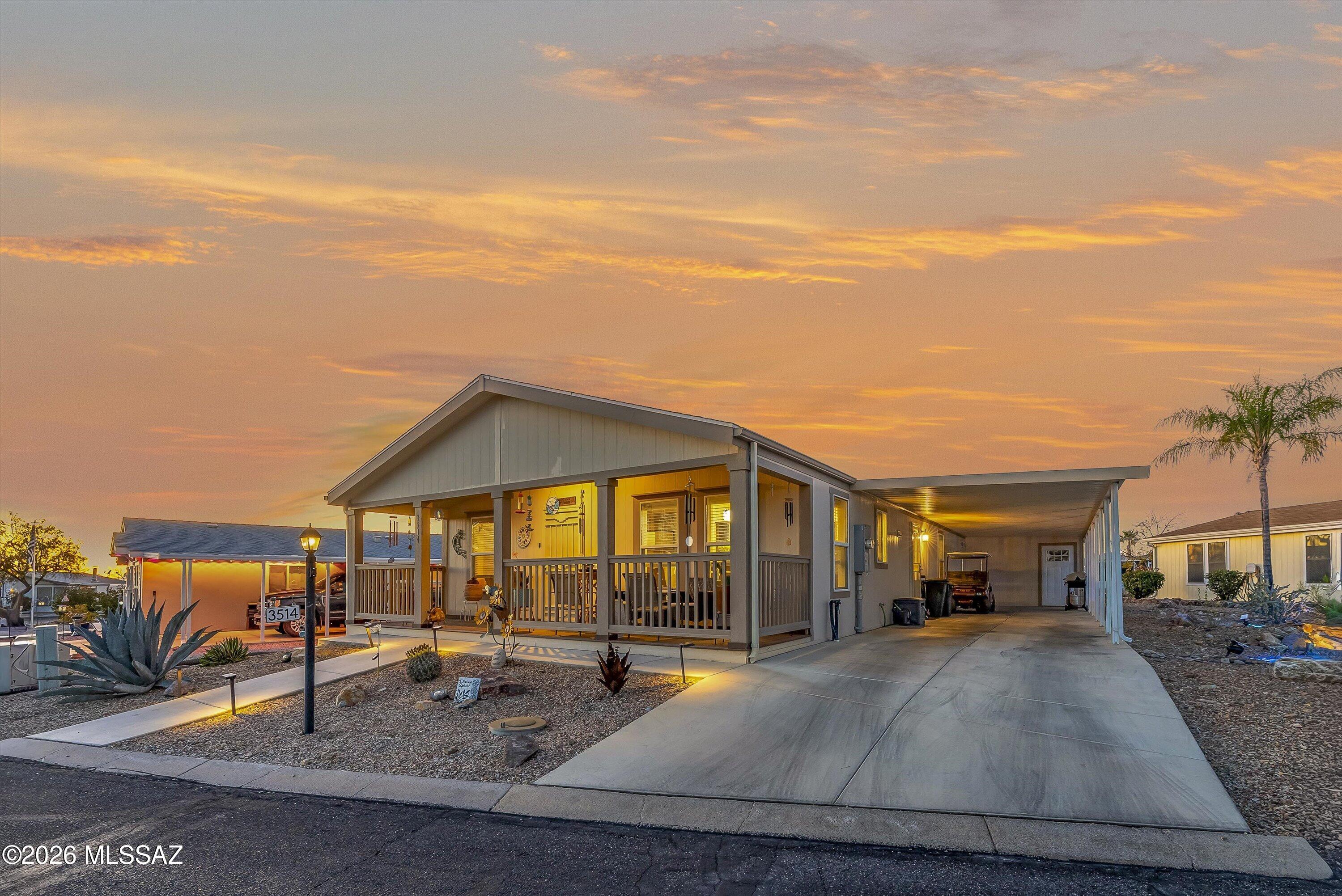 3514 S Rose Gold Avenue