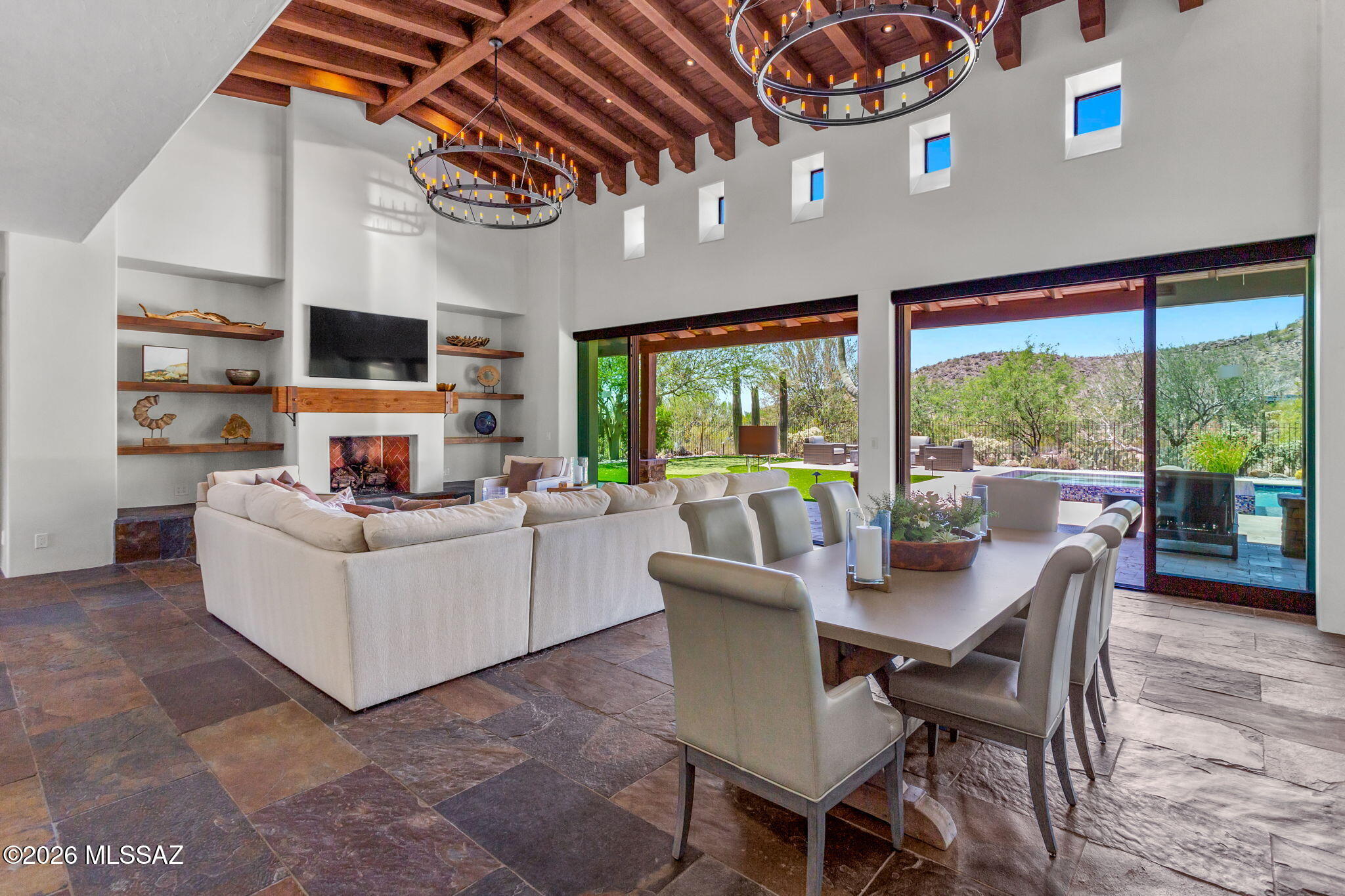6067 W Seven Saguaros Circle